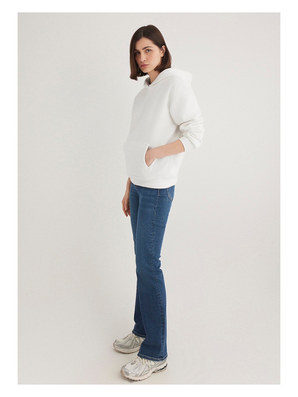 Mavi Kapüşonlu Beyaz Basic Sweatshirt 167299-70057
