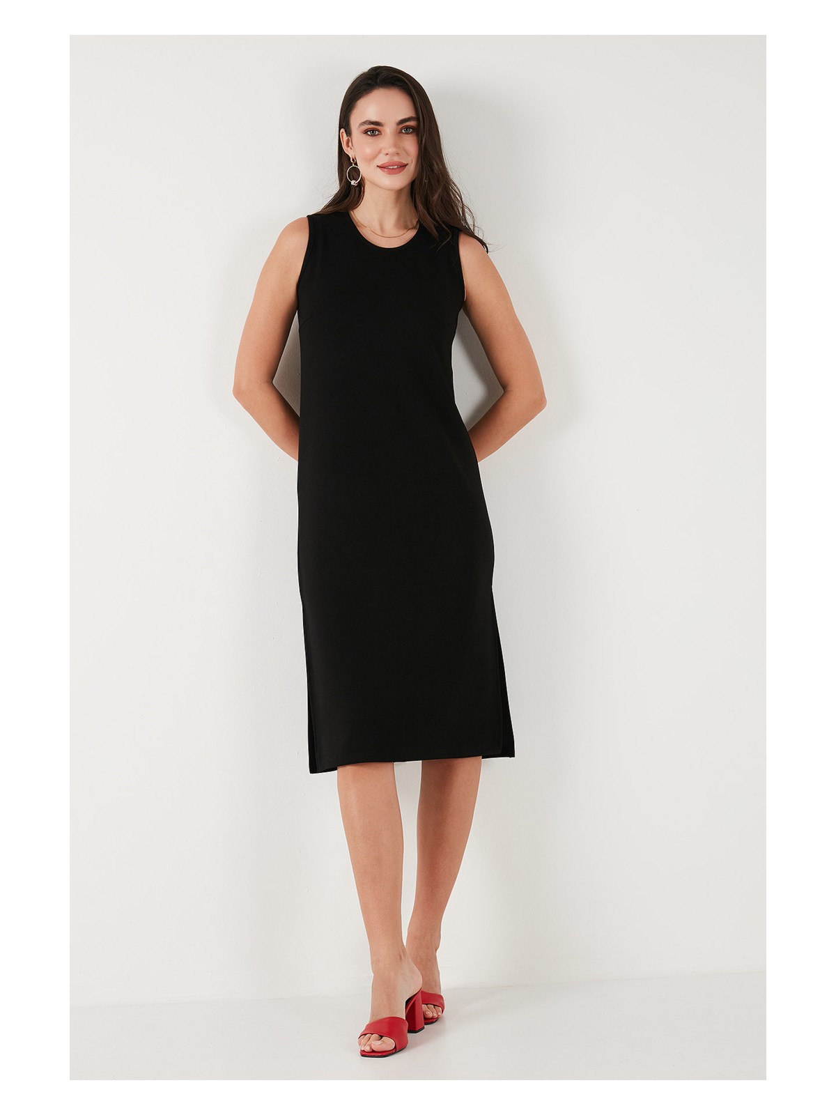 Lela Regular Fit Bisiklet Yaka Yırtmaç Detaylı Basic Midi Elbise Bayan Elbise 5866160 - Görsel 4