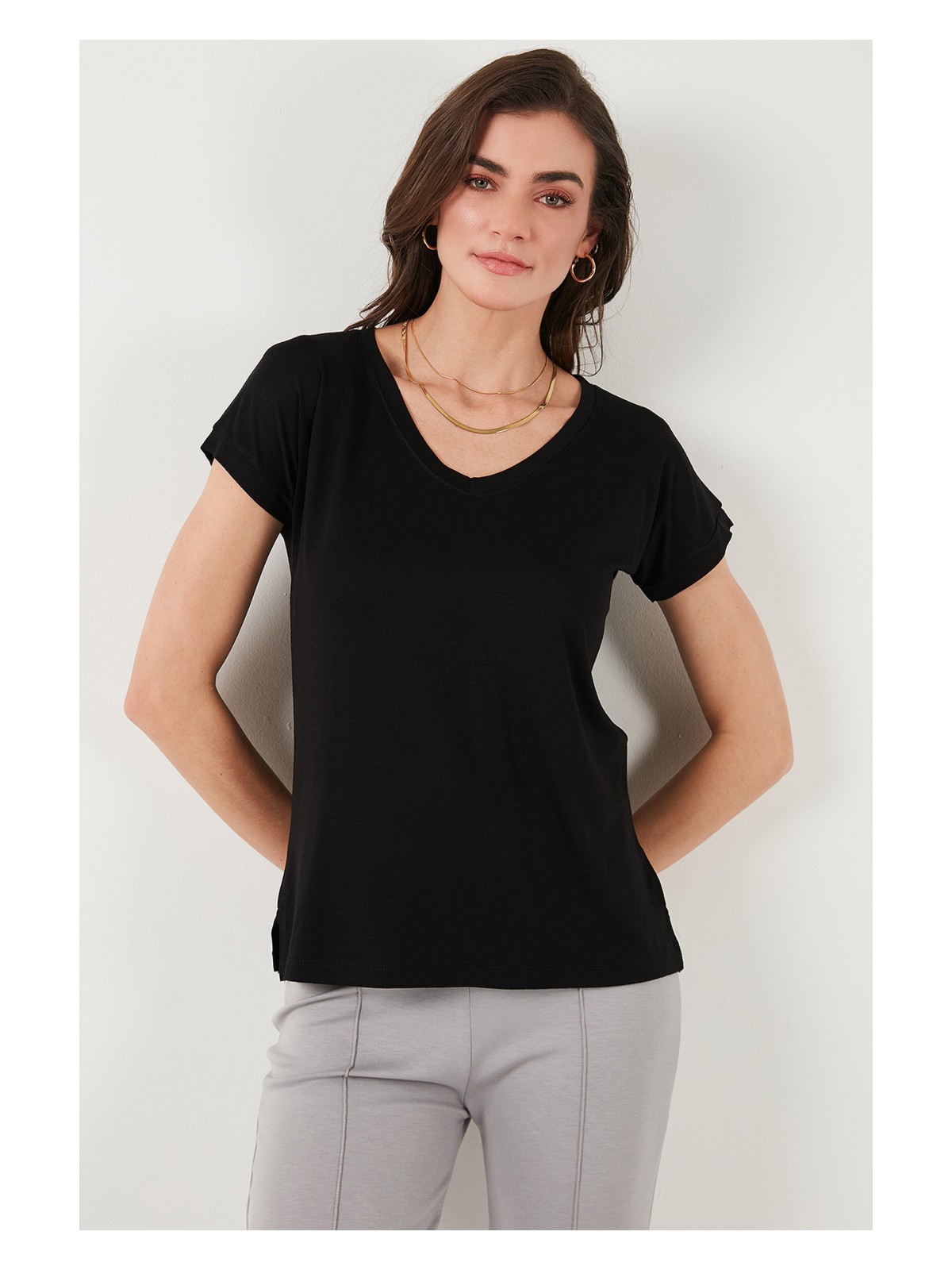 Lela V Yaka Rahat Kesim Yırtmaçlı Bluz Bayan BLUZ 5862000 - Görsel 2