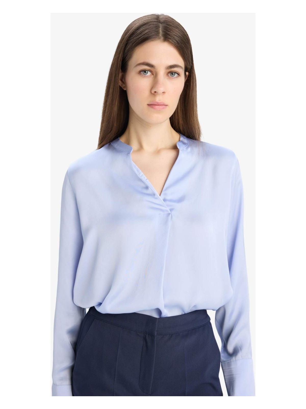 DeFacto Regular Fit Apaş Yaka Saten Uzun Kollu Bluz C3217AX25SP - Görsel 3