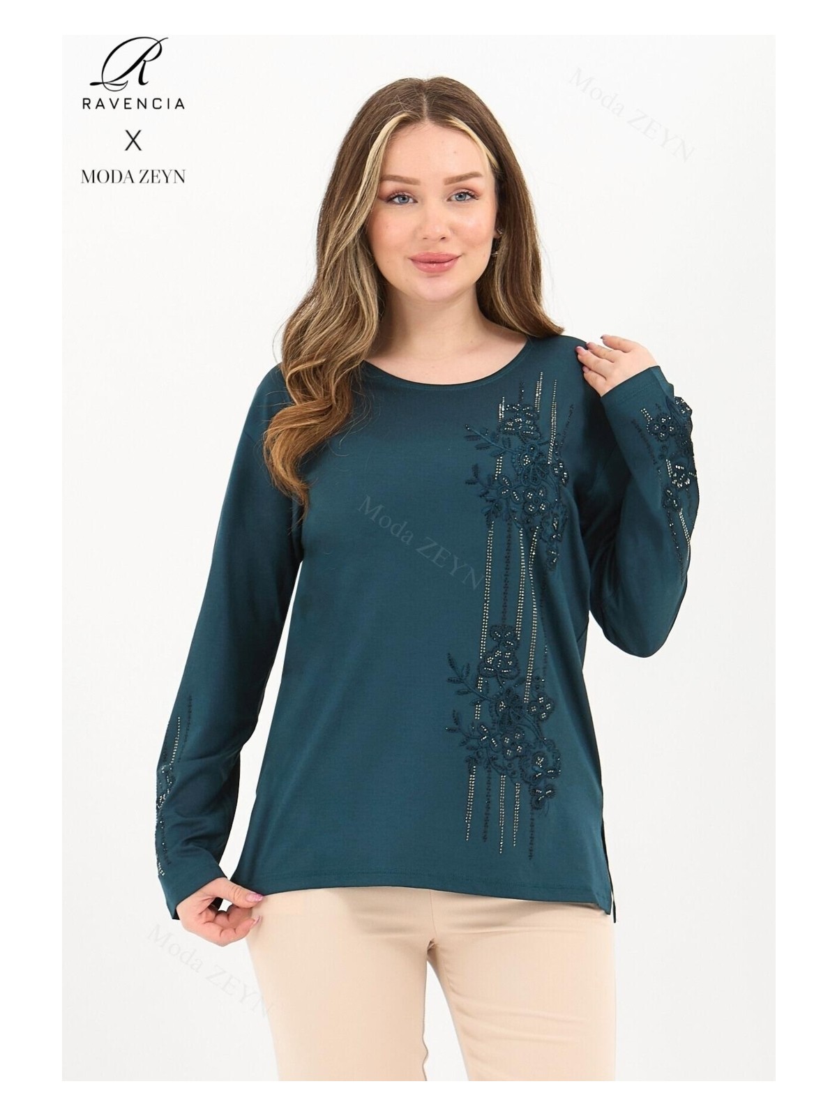 Ravencia Kadın Orta Yaş ve Üzeri Viskon Şerit Desen Taşlı Işlemeli Likralı Gri Anne Penye Bluz - Görsel 4