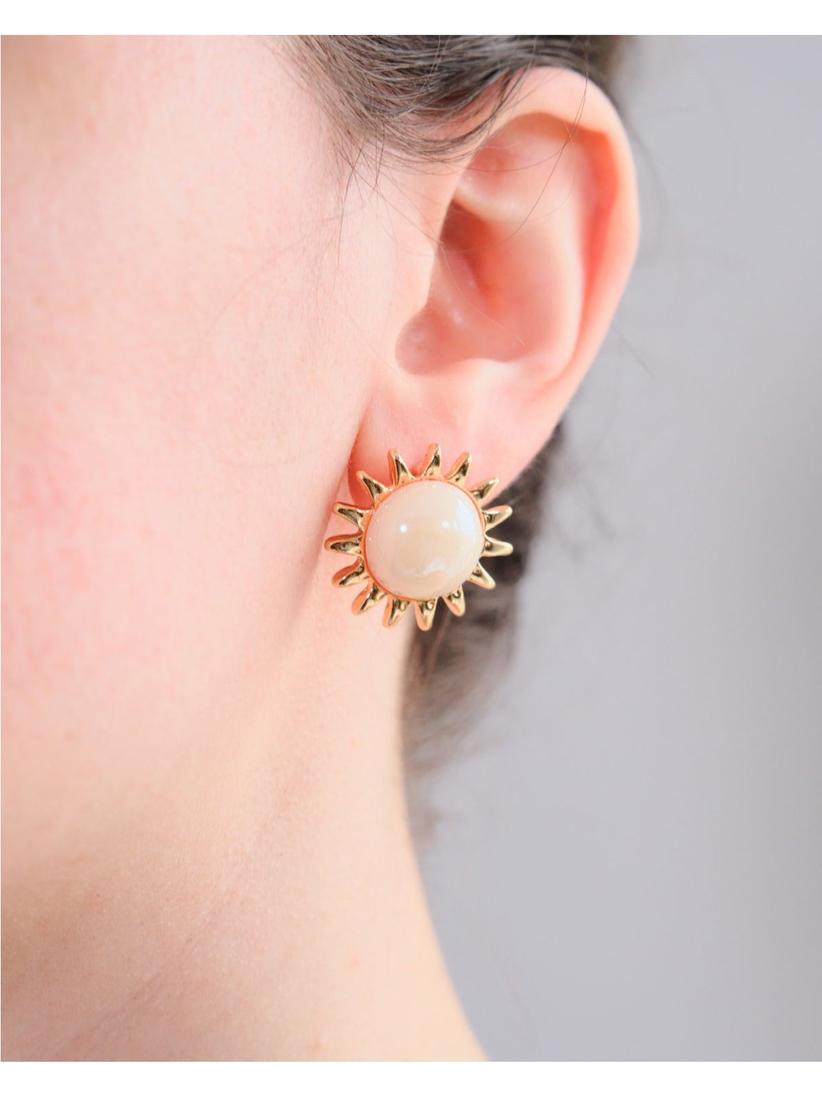 Aurrari Gold Sedef Taşlı Güneş Küpe