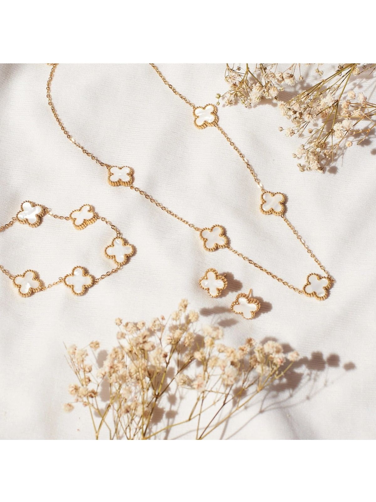 Aurrari Altın Kaplama Siyah Kolye Bileklik Küpe Cleff Çelik Set - Görsel 4