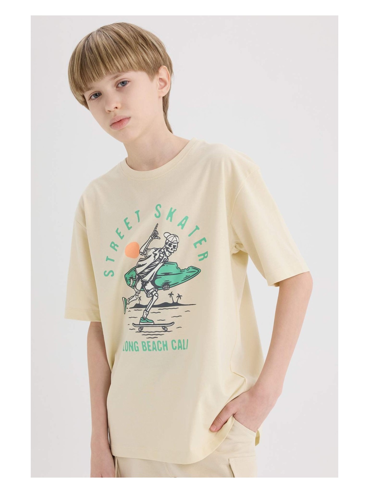 DeFacto Bisiklet Yaka Baskılı Kısa Kollu Tişört Erkek Çocuk E0169A825SM