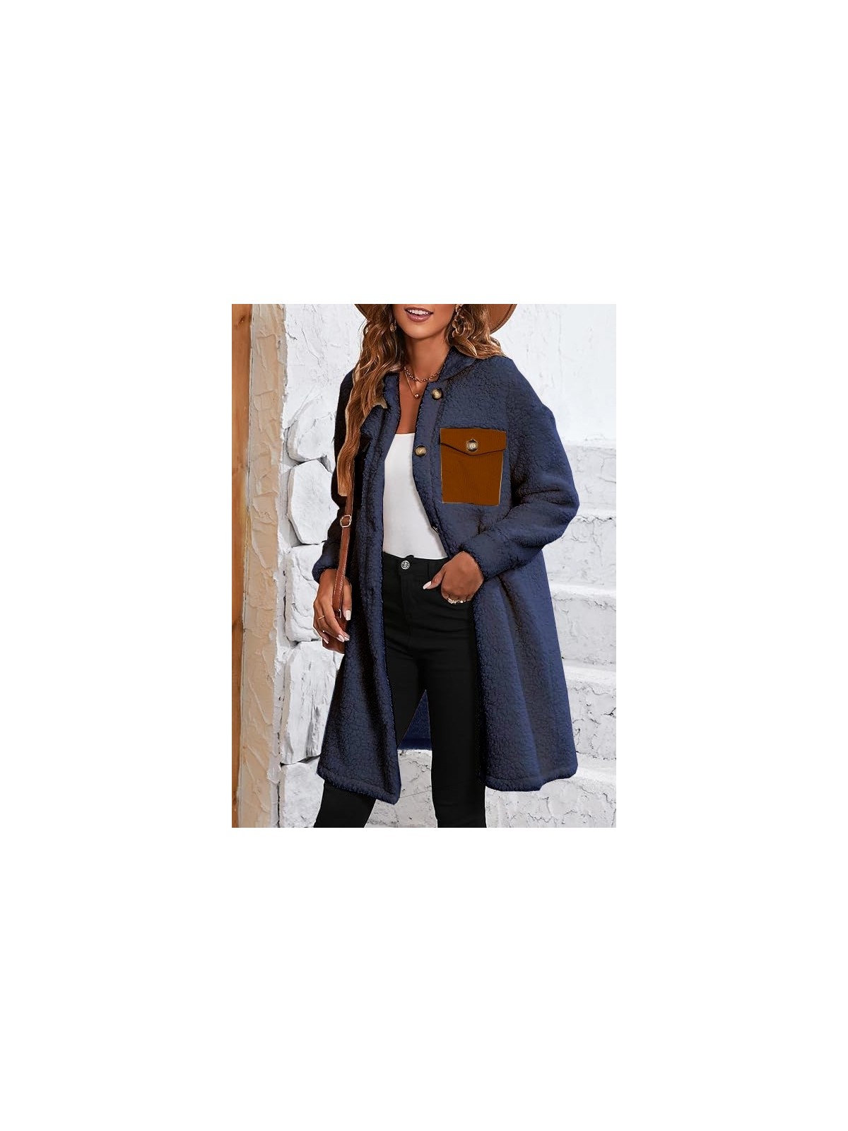 Barbora Peluş Gögüs Cep Detaylı Düğmeli Ceket