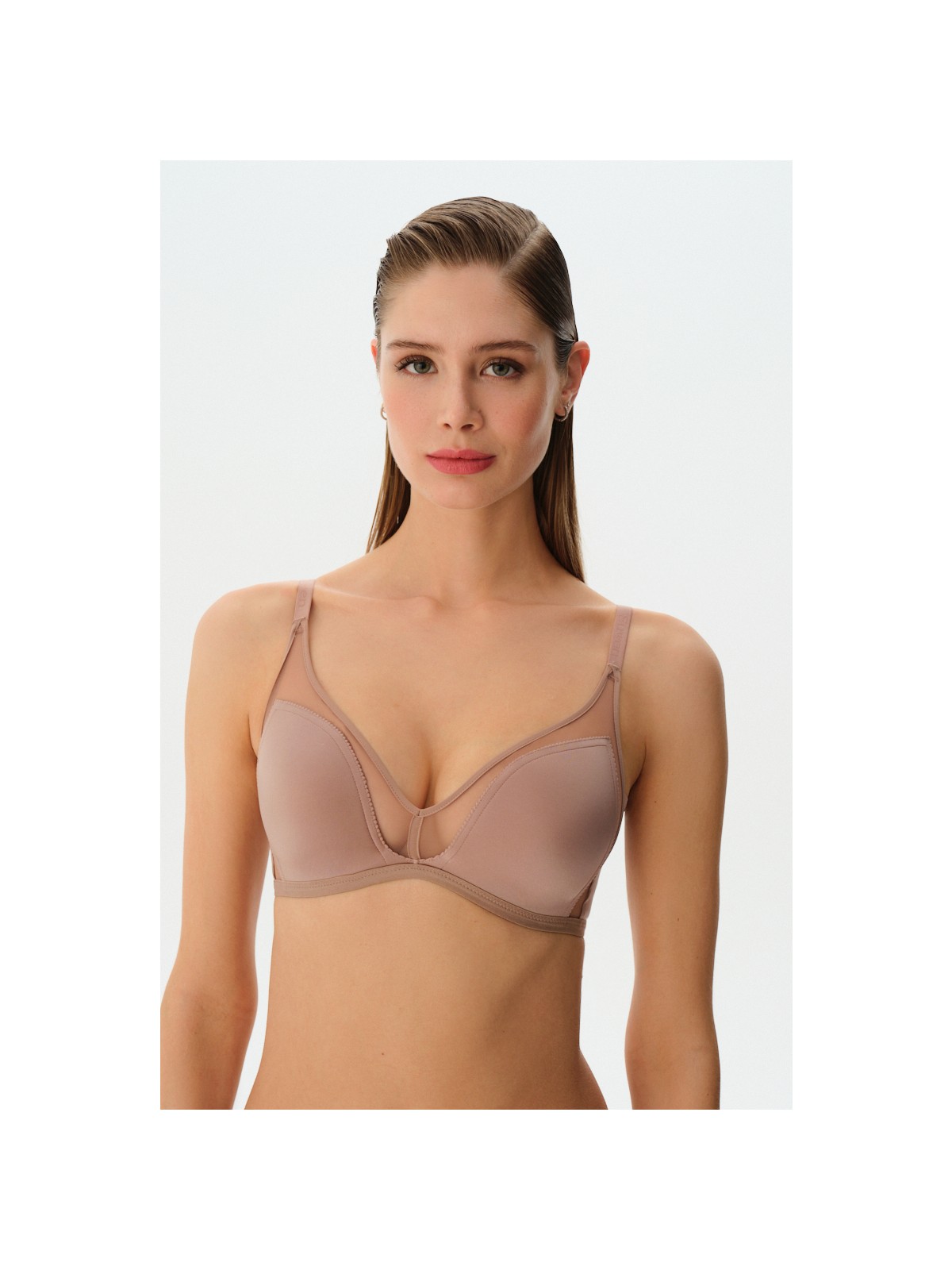 Suwen Invisible Tül Lazer Kesim Balensiz Sütyen Vizon 80B Dikişsiz Rahatlık ve Şıklık Sunar