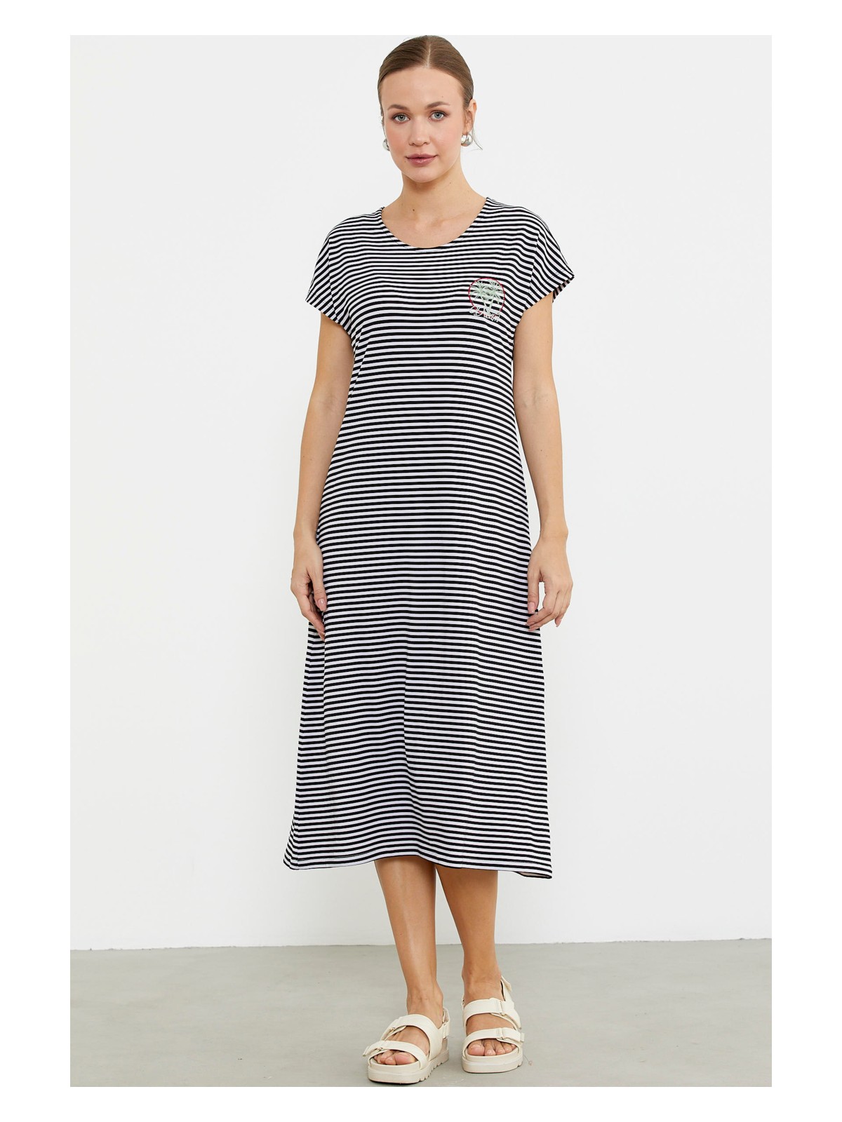 Sementa Nakış Detaylı Marine Penye Elbise - Lacivert - Görsel 5