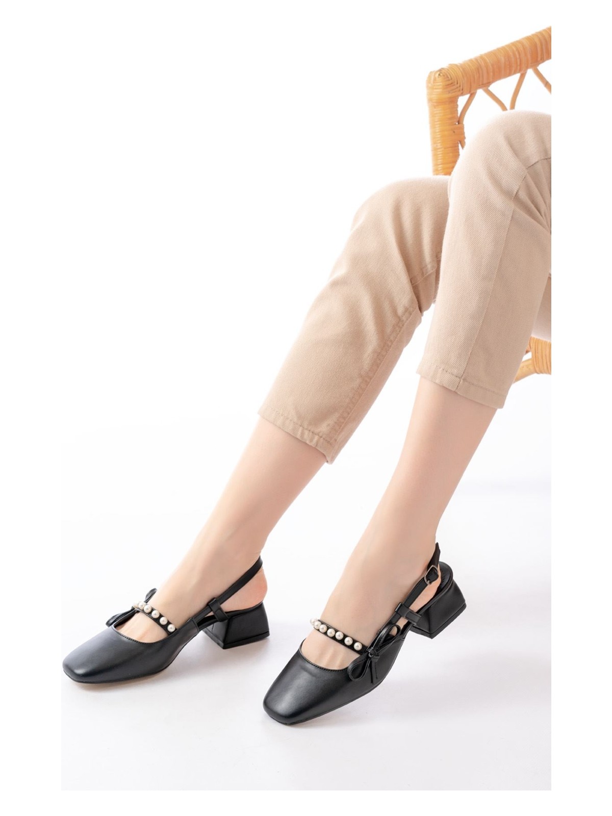 Moda Adam Kadın Maste Incili Kısa Topuklu Ayakkabı - Siyah-Deri