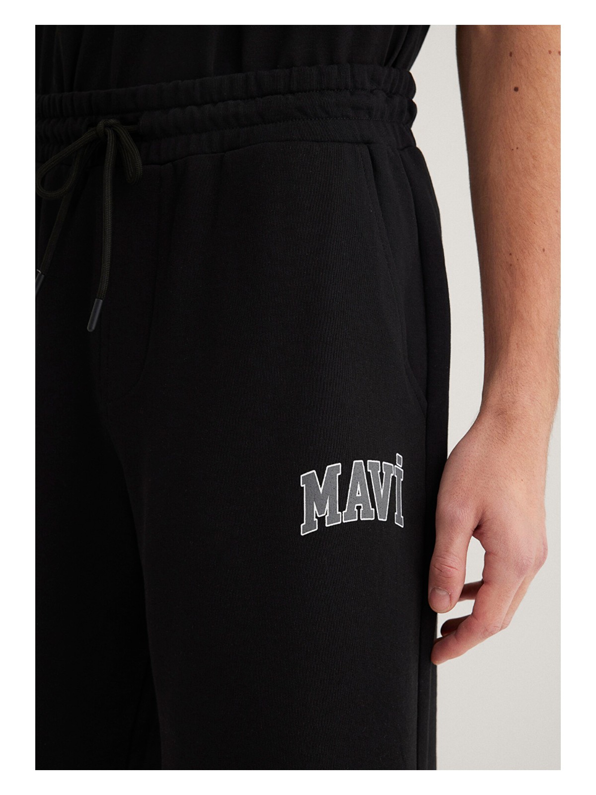 Mavi Mavi Logo Baskılı Siyah Şort 0410224-900 - Görsel 5