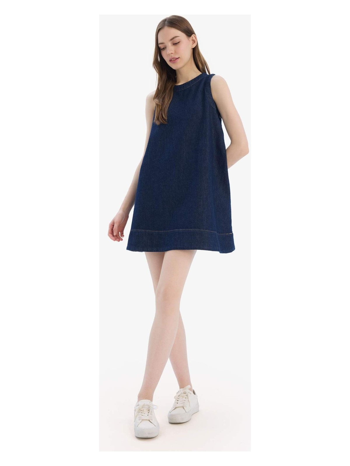 DeFacto %100 Pamuk Fashion Fit Kolsuz Yumuşak Jean Elbise D8257AX25SM