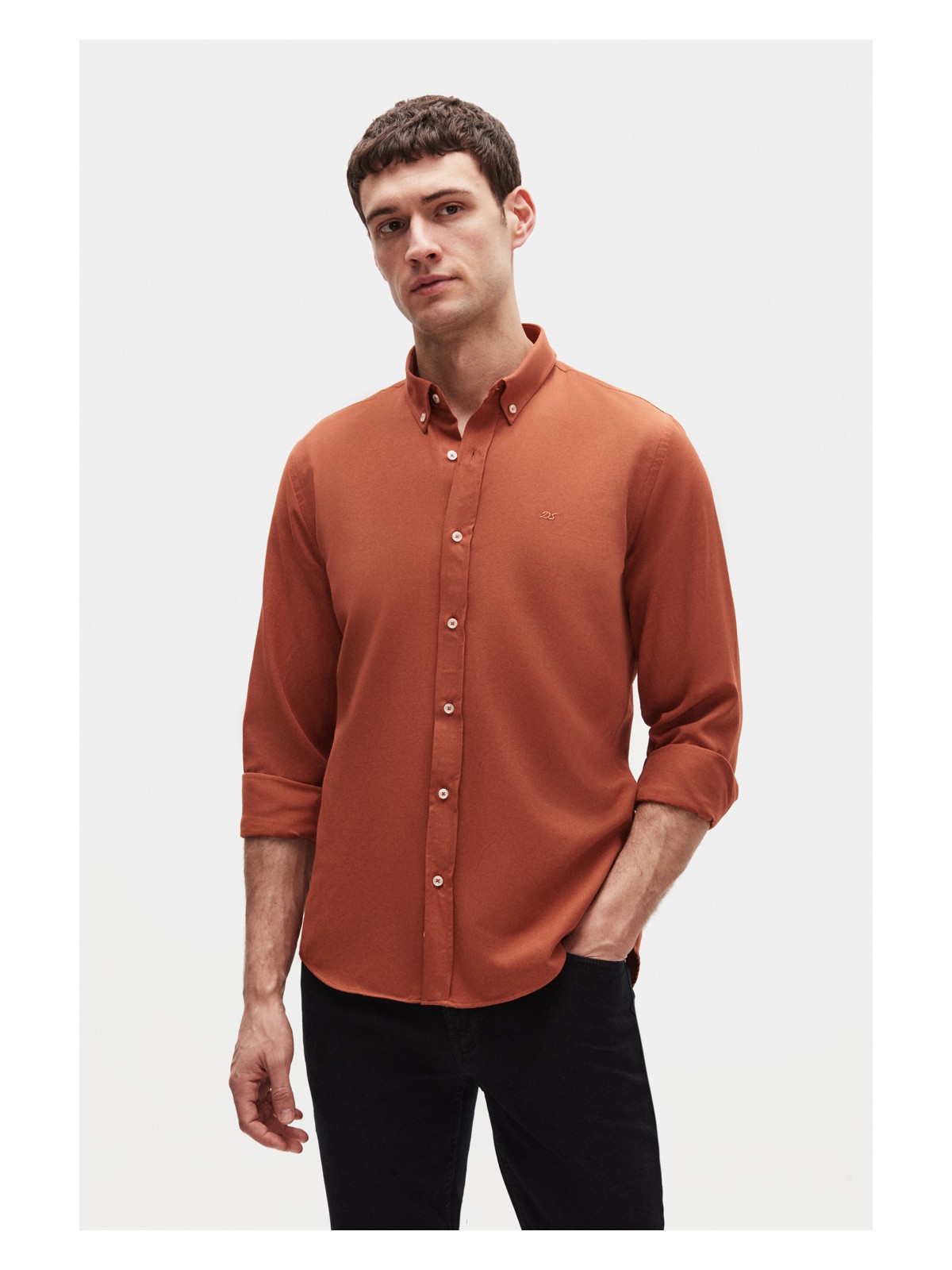 D'S Damat Ds Damat Slim Fit Tarçın Oxford Düğmeli Yaka Kolay Ütülenebilir Nakış Detaylı Pamuklu Gömlek 4HC02ORT03265