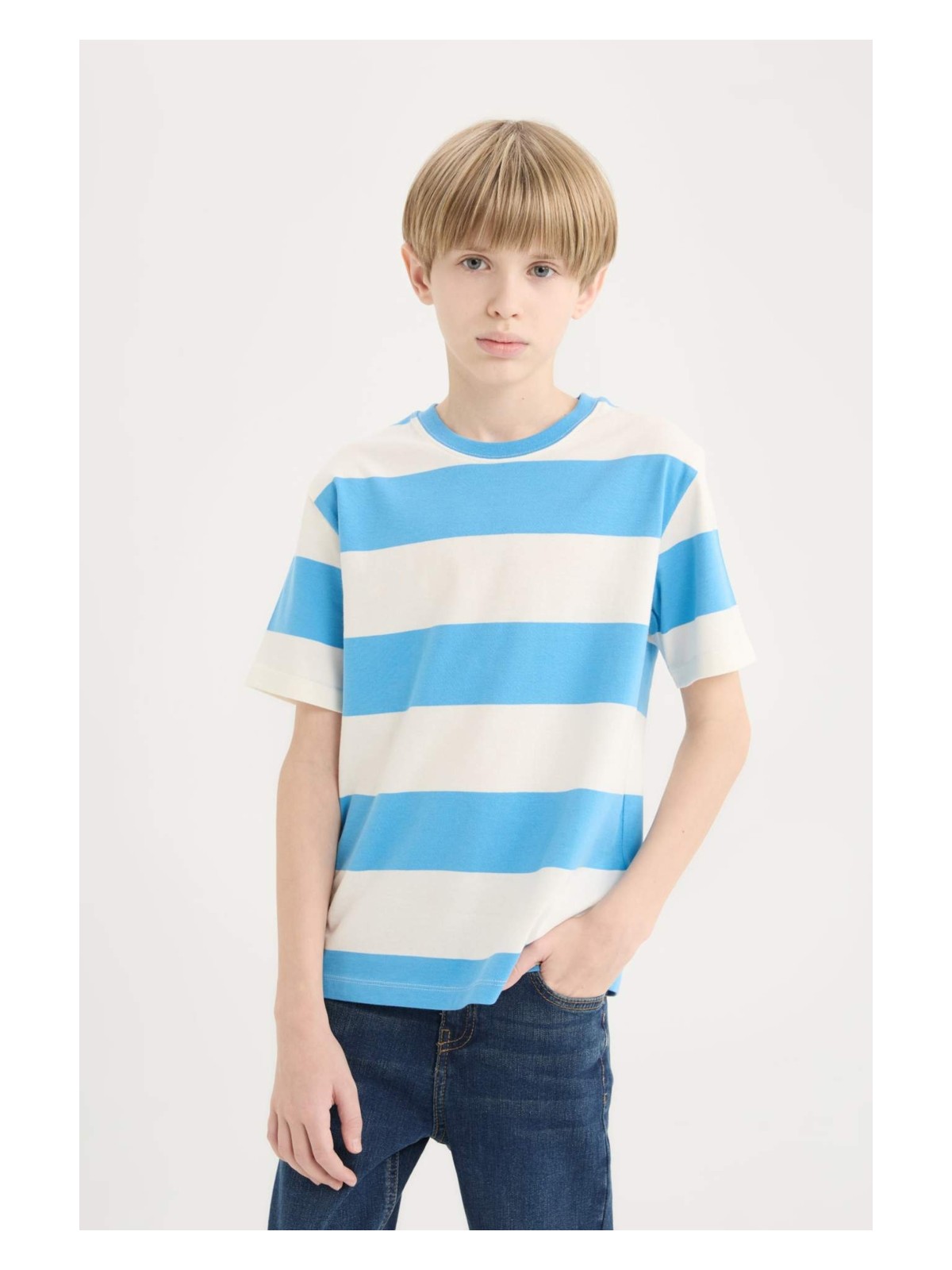 DeFacto Bisiklet Yaka Çizgili Kısa Kollu Tişört Erkek Çocuk D7867A825SM