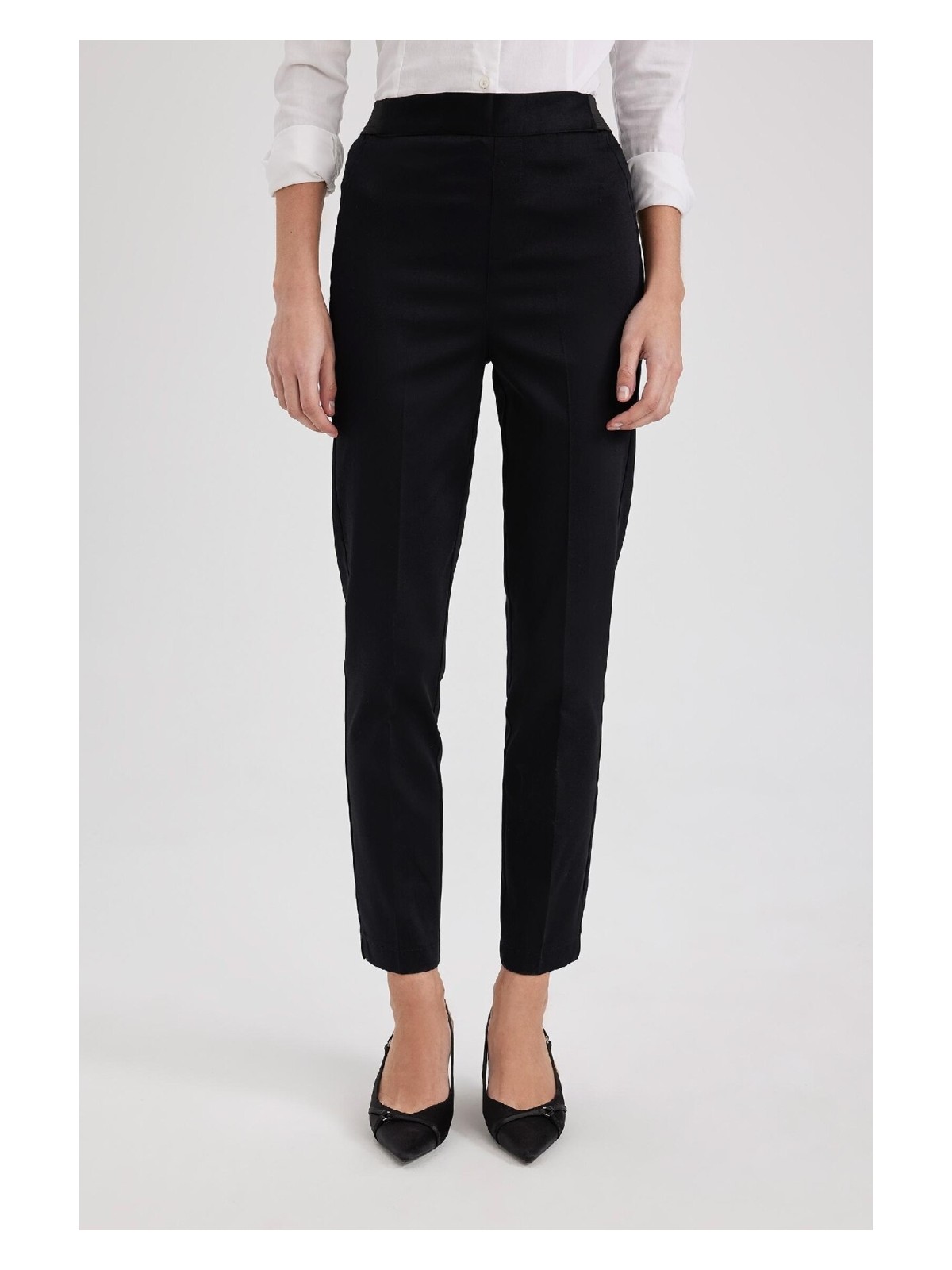 DeFacto Sigaret Saten Pantolon Normal Bel Beli Lastikli Düz Paça Basic Düz J8743AZ24WN - Görsel 4