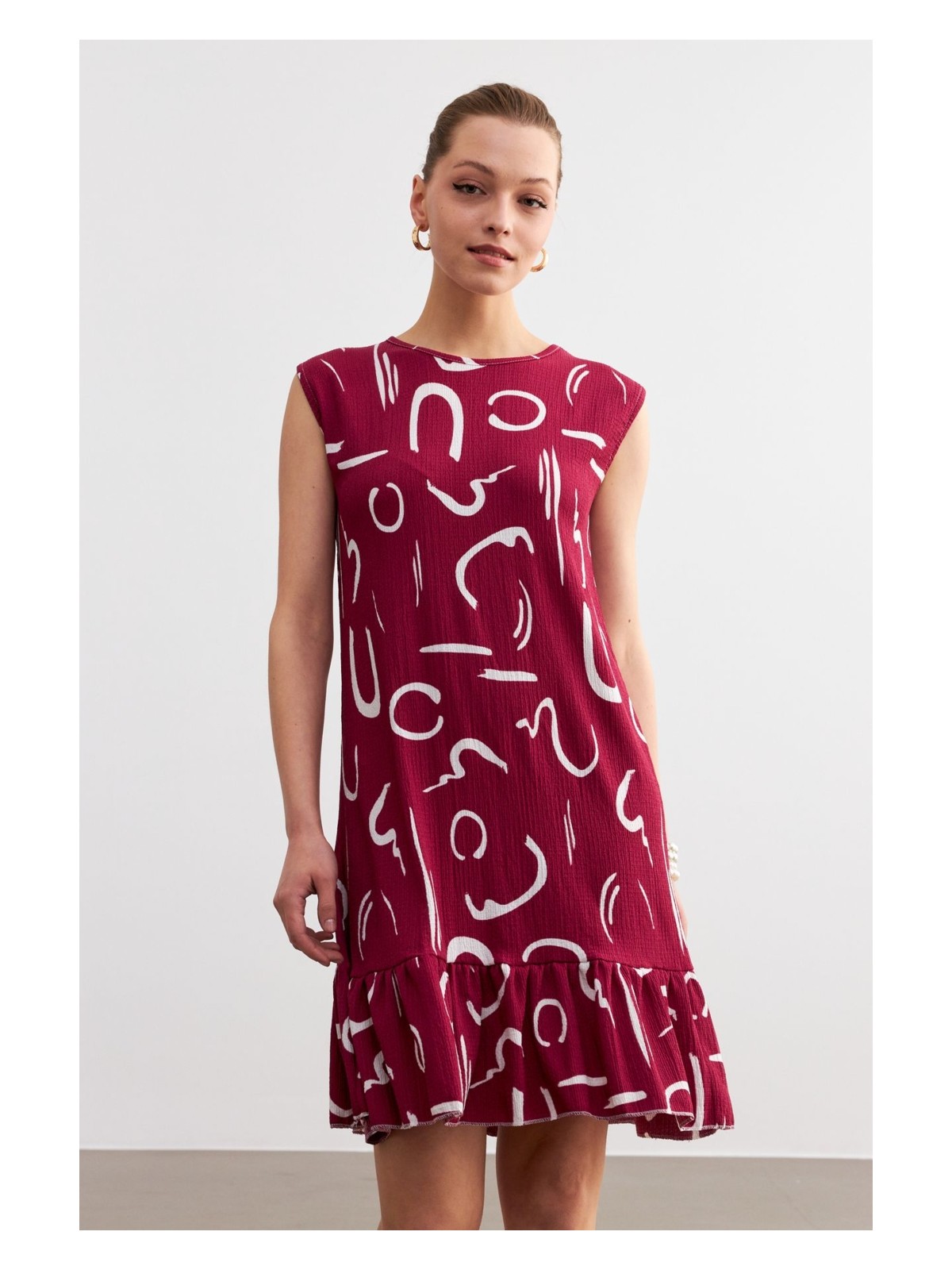 Trendseninle Kadın Lacivert Desenli Kolsuz Mini Krinkıl Elbise - Görsel 3