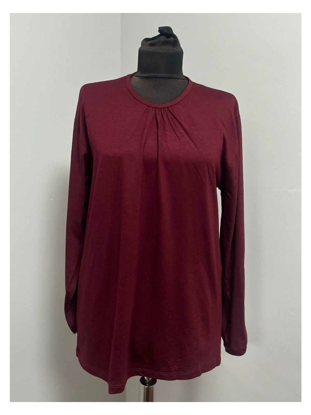 Özdev Kadın Rikralı Anne Penye Orta Yaş ve Üzeri Kolu Nakışlı Lastikli Büzgülü Yaka Bluz - Görsel 5