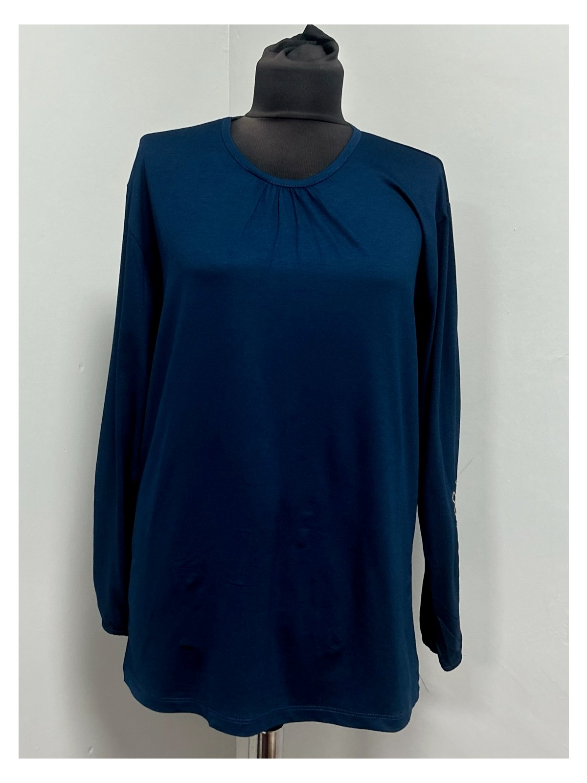 Özdev Kadın Rikralı Anne Penye Orta Yaş ve Üzeri Kolu Nakışlı Lastikli Büzgülü Yaka Bluz - Görsel 9