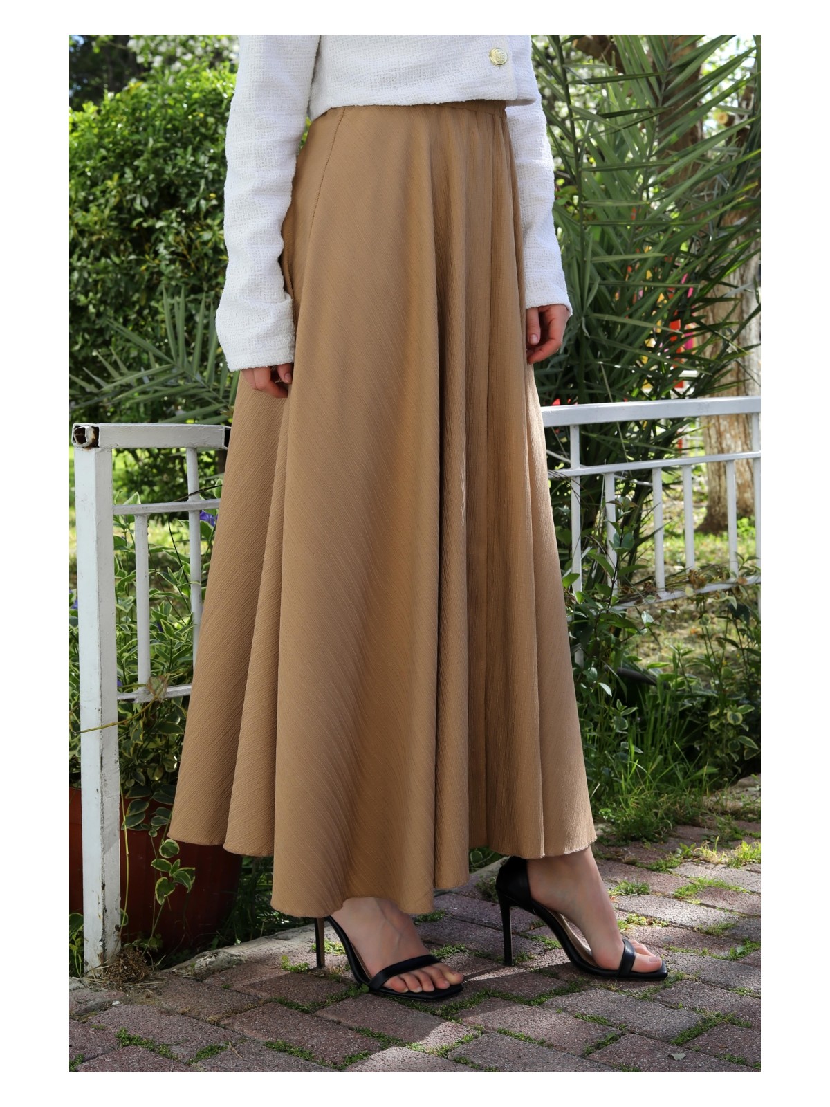 Vellichor Beli Lastikli Süper Kloş Etek