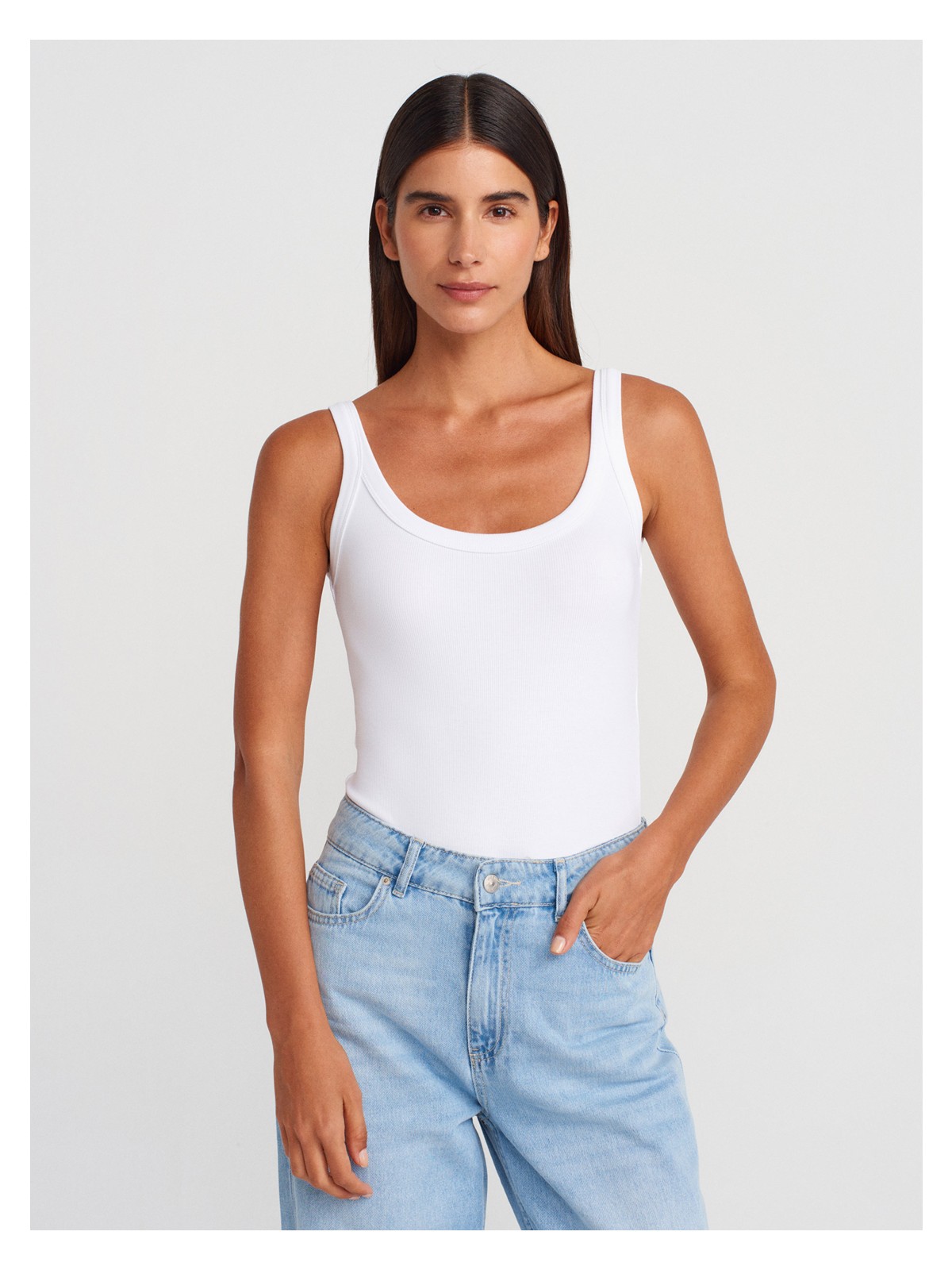 Dilvin 21053 Kadın Askılı Bodysuit Beyaz Kolsuz U Yaka %95 Pamuk Günlük Kullanım İçin