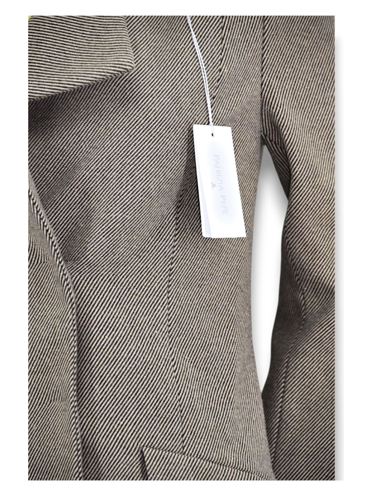 PATRIZIA PEPE ÇIKARILABİLİR TÜL DETAYLI 38 / M - L/40 CAMEL KRUVAZE YAKALI KAŞE PALTO KABAN - Görsel 4