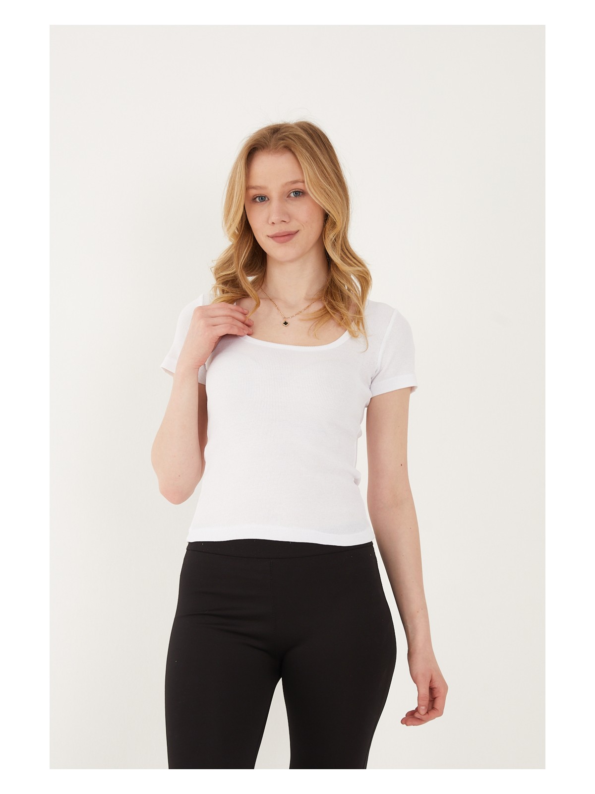 Wearflawless Kadın 2'li Adet Kısa Kollu Fitilli U Yaka Pamuklu Örme Kaşkorse T-Shirt Bluz - Görsel 2