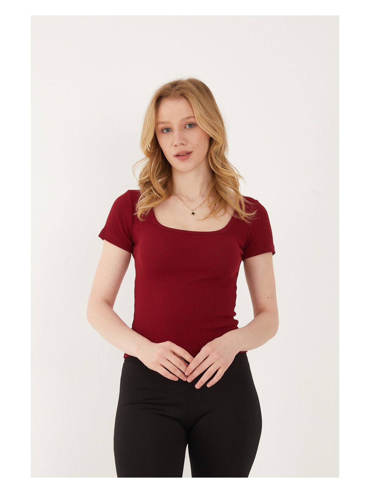 Wearflawless Kadın 2'li Adet Kısa Kollu Fitilli U Yaka Pamuklu Örme Kaşkorse T-Shirt Bluz - Görsel 2