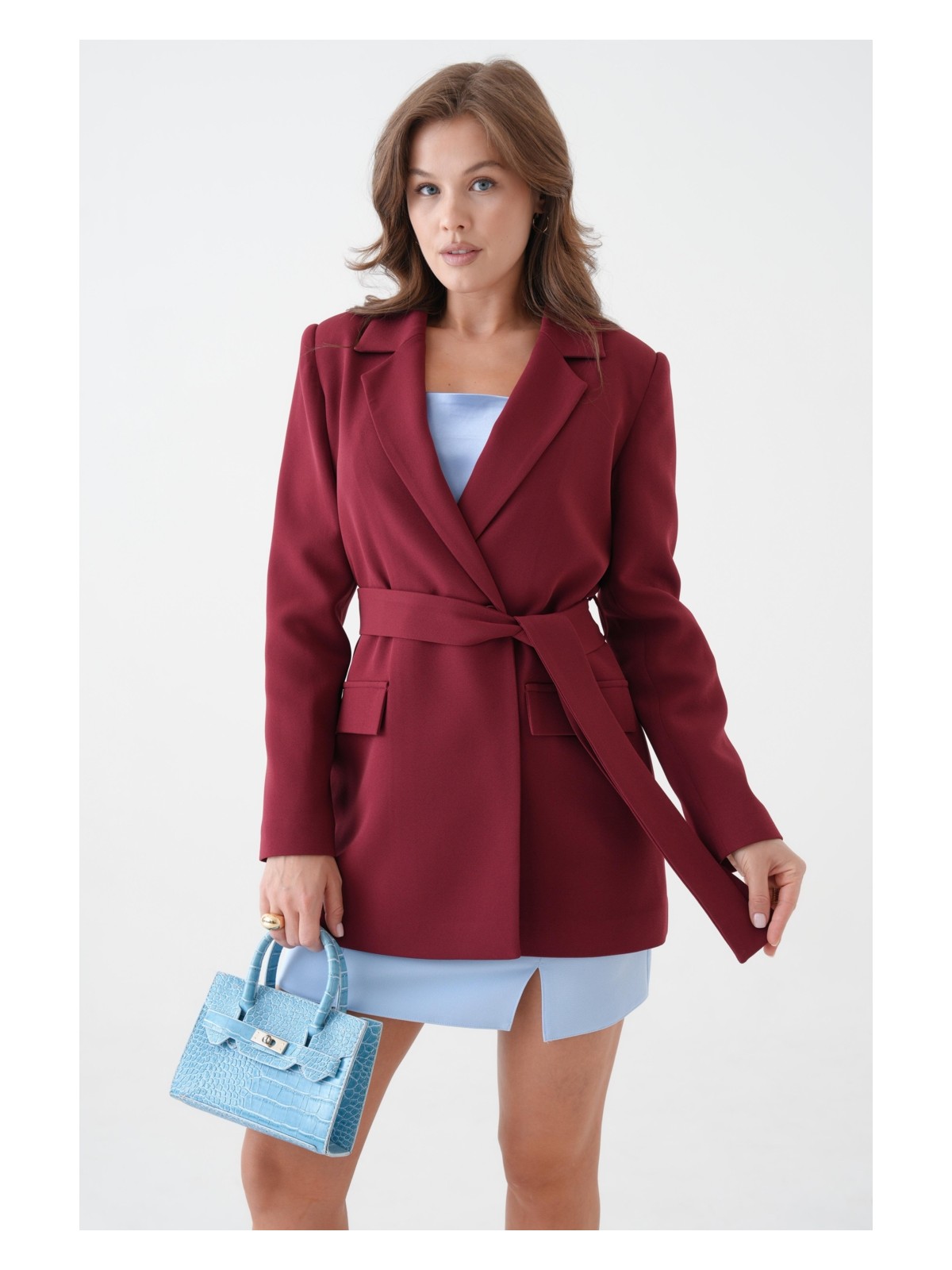 Saade Bordo Kuşaklı Ceket Kadınlar İçin Trend Tasarım Esnek Polyester Malzeme ile