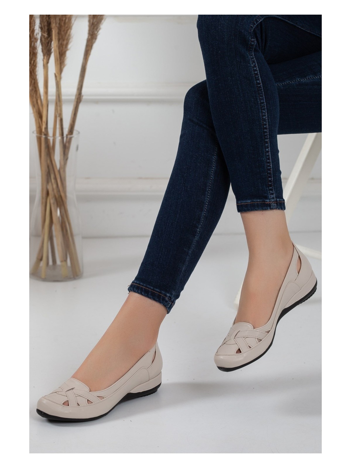 Dilimler Ayakkabı Kafes Model Siyah Büyük Numara Kadın Ayakkabısı Günlük - Görsel 5