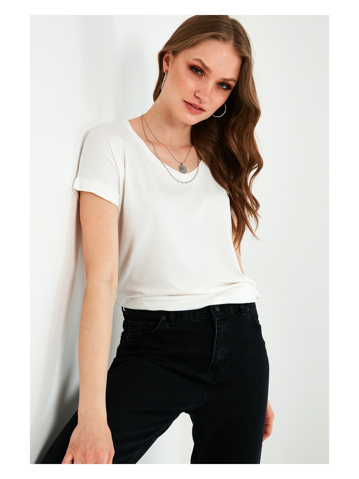Lela V Yaka Relaxed Fit Yırtmaç Detaylı 2'li Paket Bluz Bayan Bluz 5862000S2 - Görsel 3