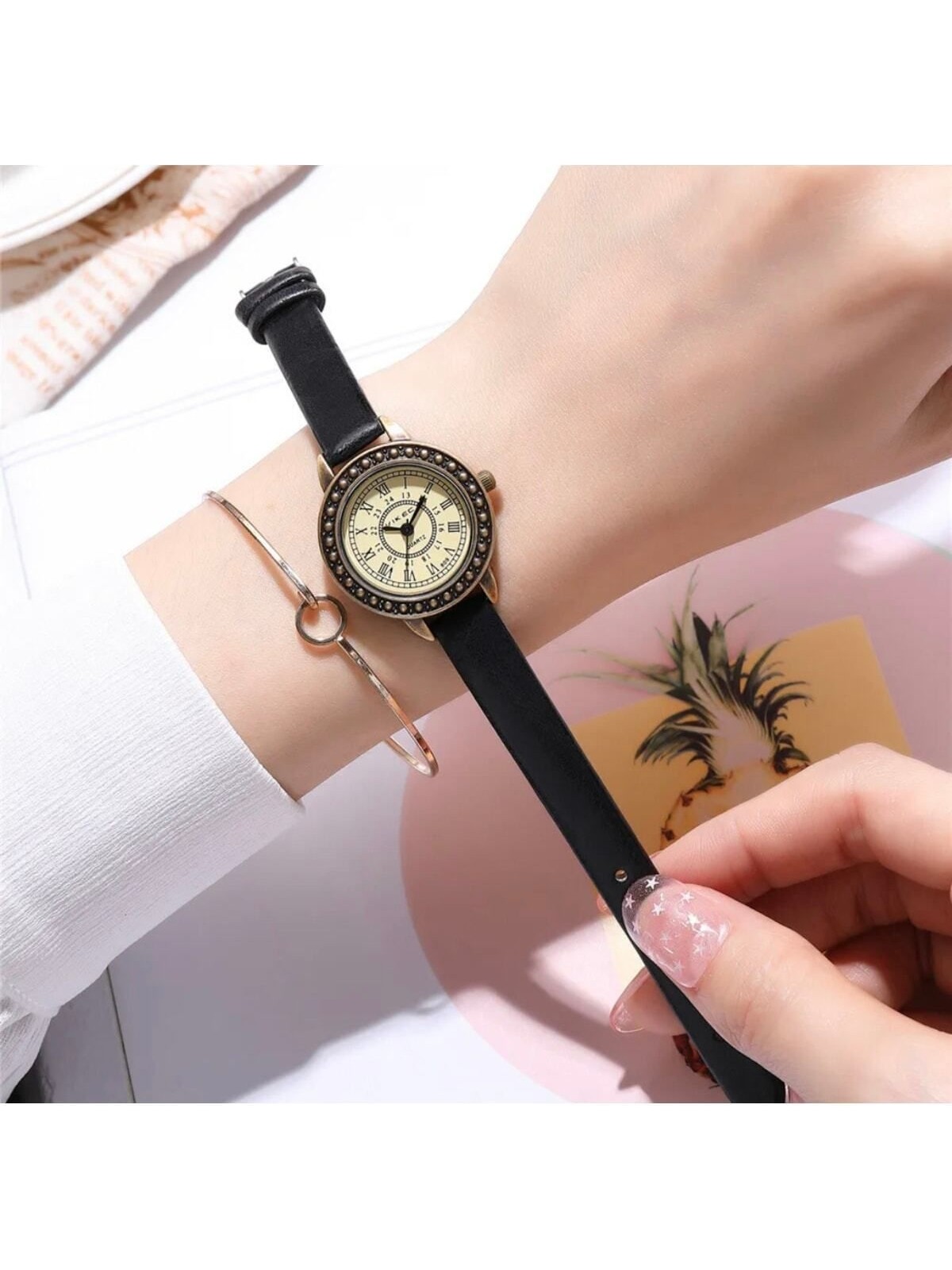 Toz Vintage Evolve Siyah Roma Rakamlı Yuvarlak Vintage&retro Saat