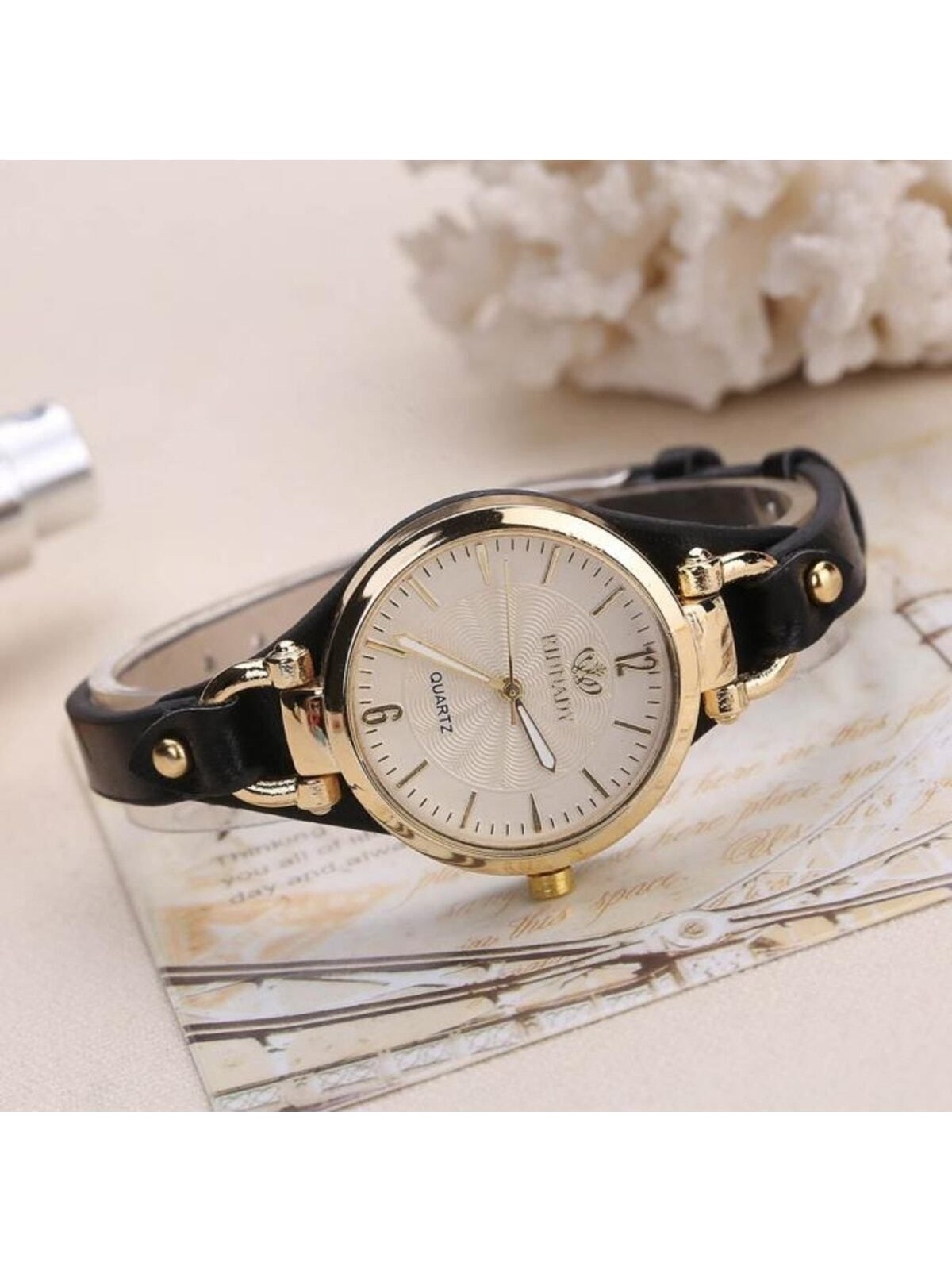 Toz Vintage Gyrox Kadın Kol Saati - Vintage Retro Tasarım, Quartz Mekanizma, Metal Kasa, Deri Kordon, Su Geçirmez Değil - Görsel 4