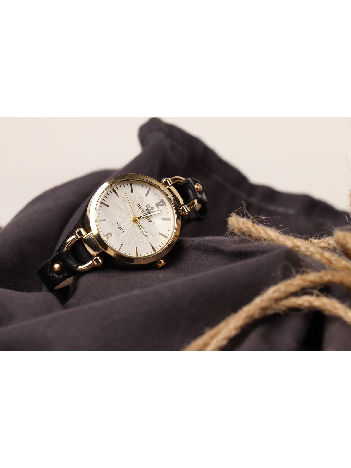 Toz Vintage Gyrox Kadın Kol Saati - Vintage Retro Tasarım, Quartz Mekanizma, Metal Kasa, Deri Kordon, Su Geçirmez Değil - Görsel 5