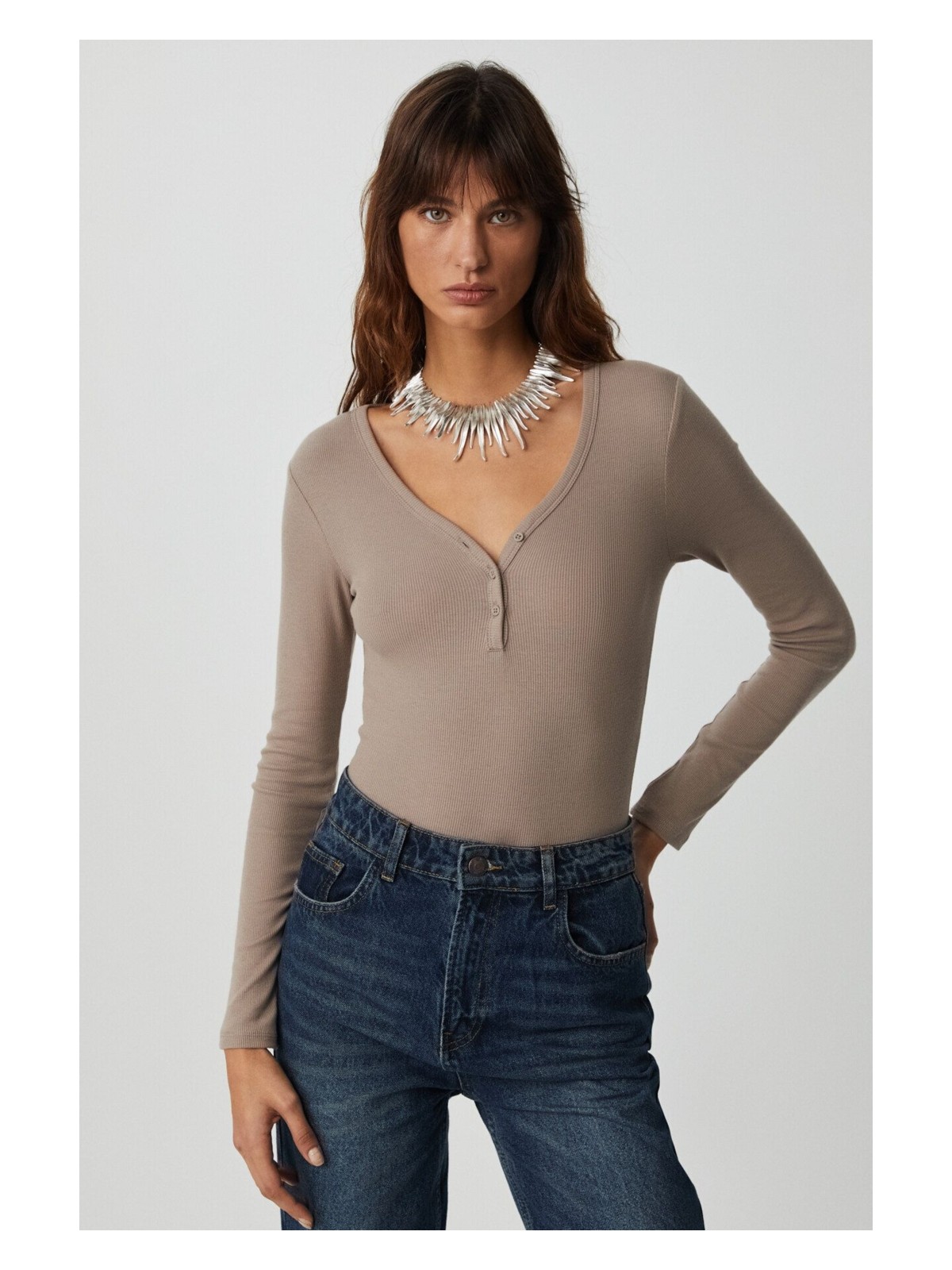 Grimelange Kalanı Kadın Uzun Kollu V Yaka Patlı Düğmeli Siyah Bluz - Görsel 8