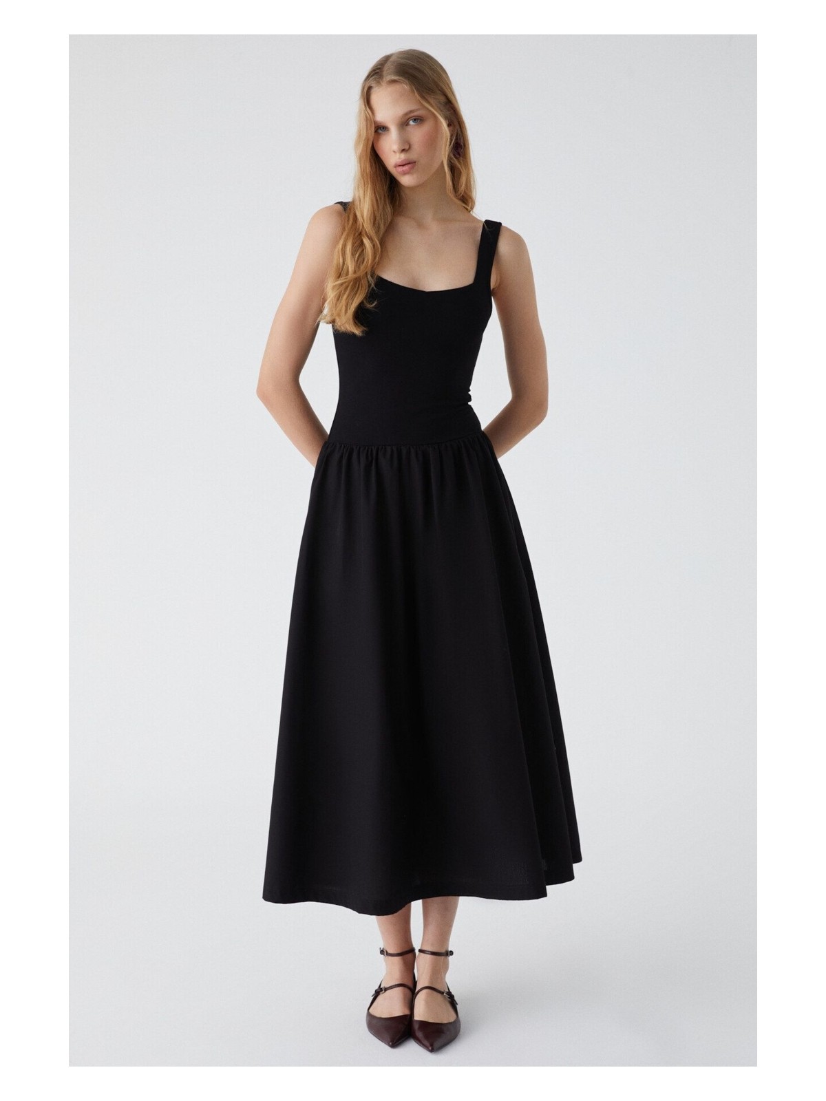 Grimelange Pani Fuego Kadın Askılı Yaka Etek Kısmı Dokuma Poplin Üstü Esnek Viskon Siyah Elbise