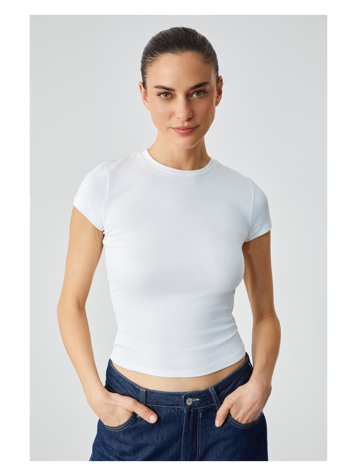 Grimelange HOPEWELL Kadın Yuvarlak Yaka Örme Slim Fit Beyaz T-Shirt