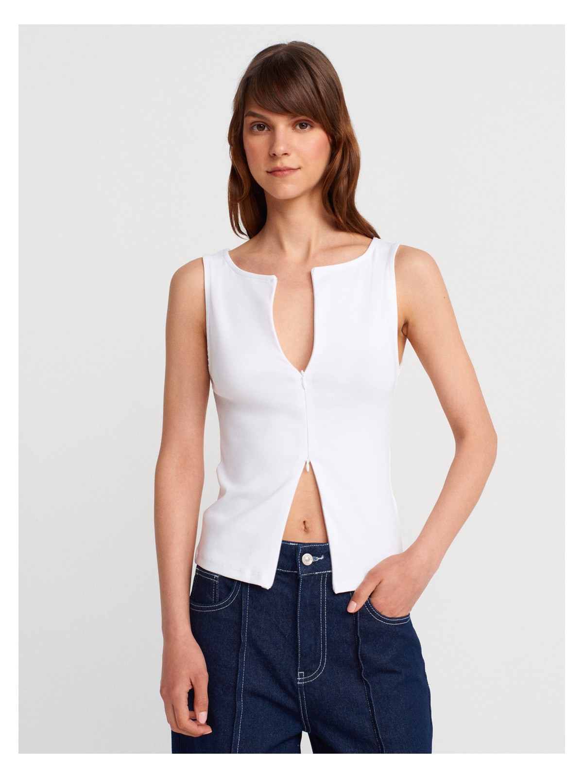 Dilvin 31764 Fermuar Detaylı Top-Beyaz