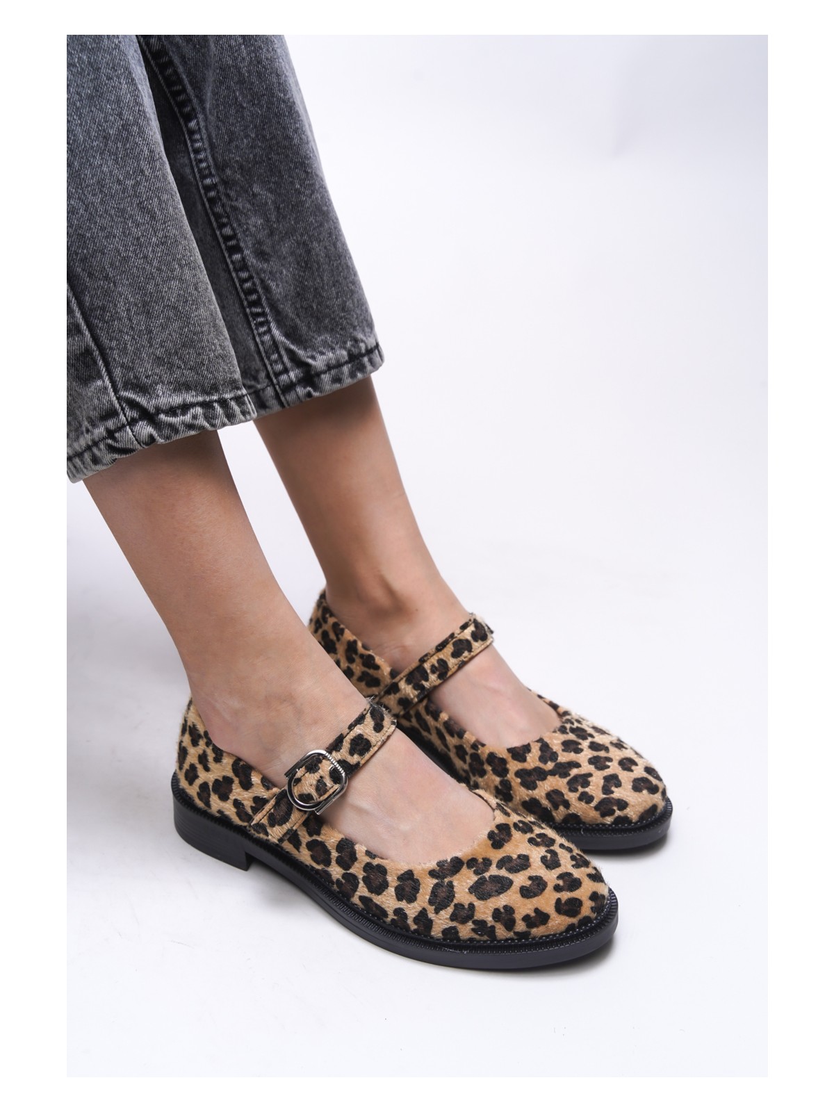 Riccon Kadın Siyah Suni Deri Tokalı Babet – Düz Tabanlı, Rahat ve Günlük Kullanıma Uygun Şık Ayakkabı - Görsel 4