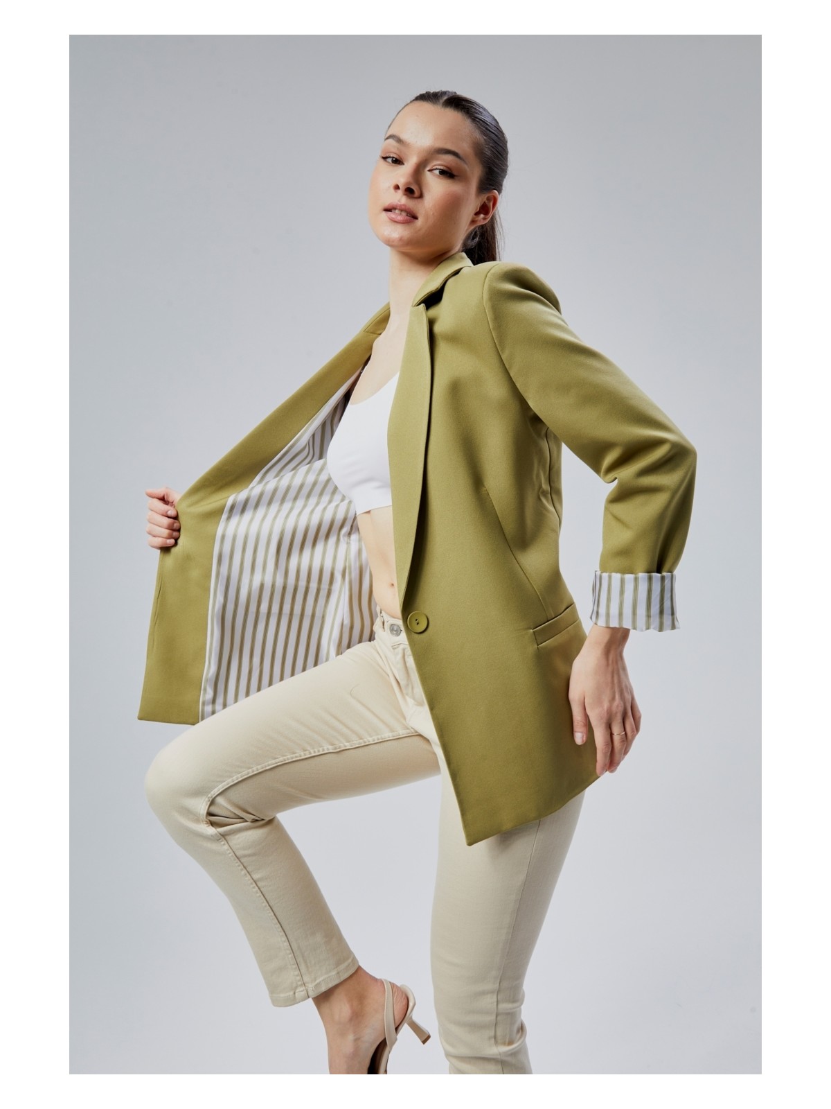 Bolivente Kahverengi Kruvaze Yaka Kolu Katlama Detaylı Regular Vatkalı Blazer Ceket - Görsel 10