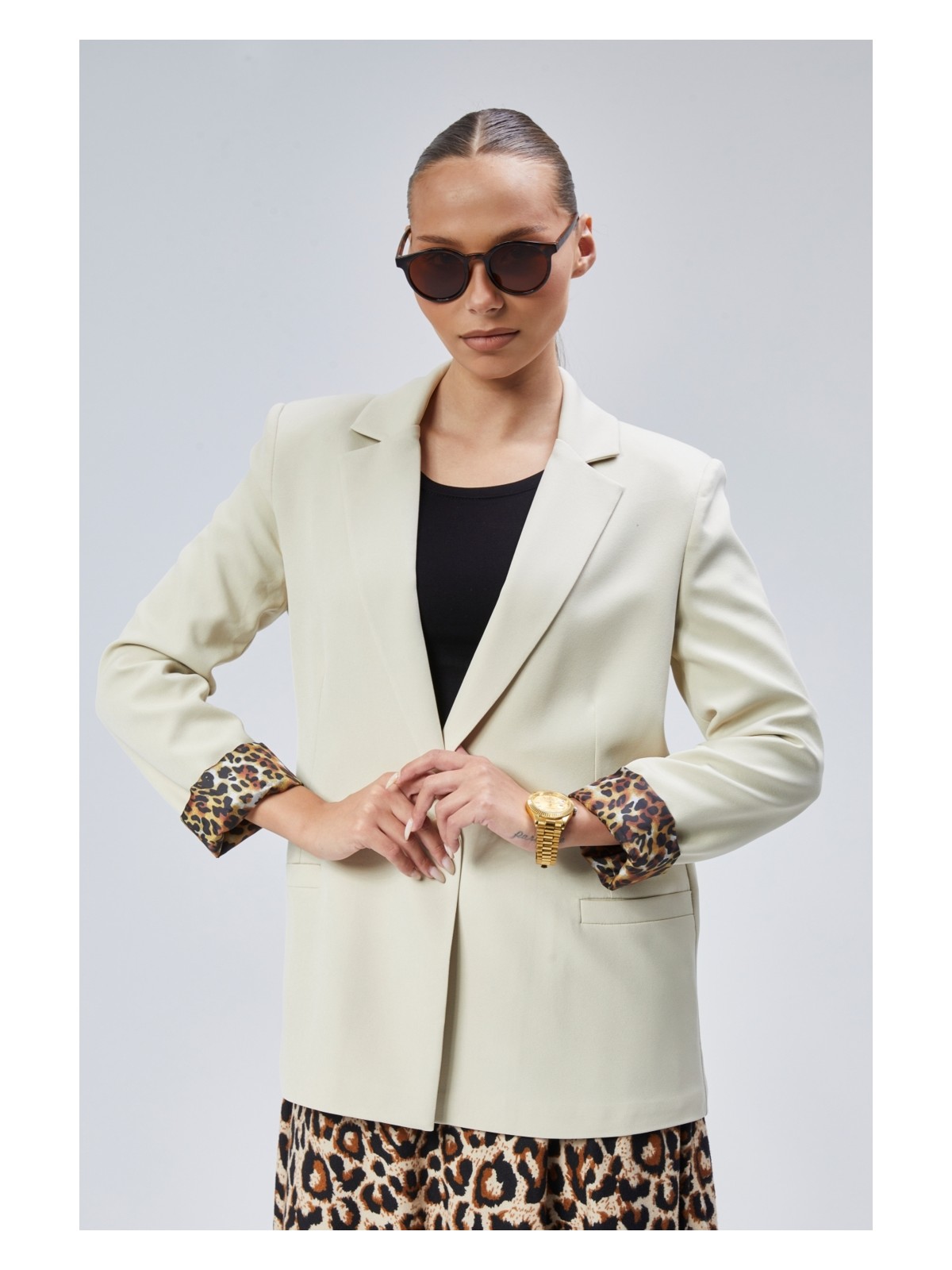 Bolivente Açık Haki Kruvaze Yaka Kolu Katlama Detaylı Regular Vatkalı Blazer Ceket - Görsel 4