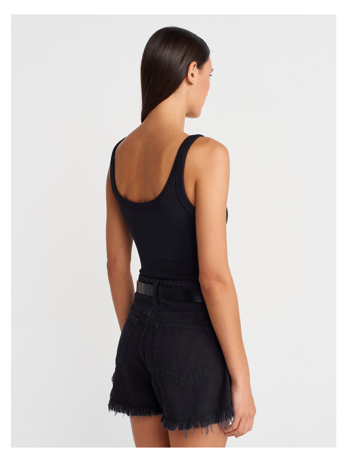 Dilvin 21053 Askılı Bodysuit Siyah Kadın Kolsuz U Yaka %95 Pamuk %5 Elastan Kalıp 36 - Görsel 2