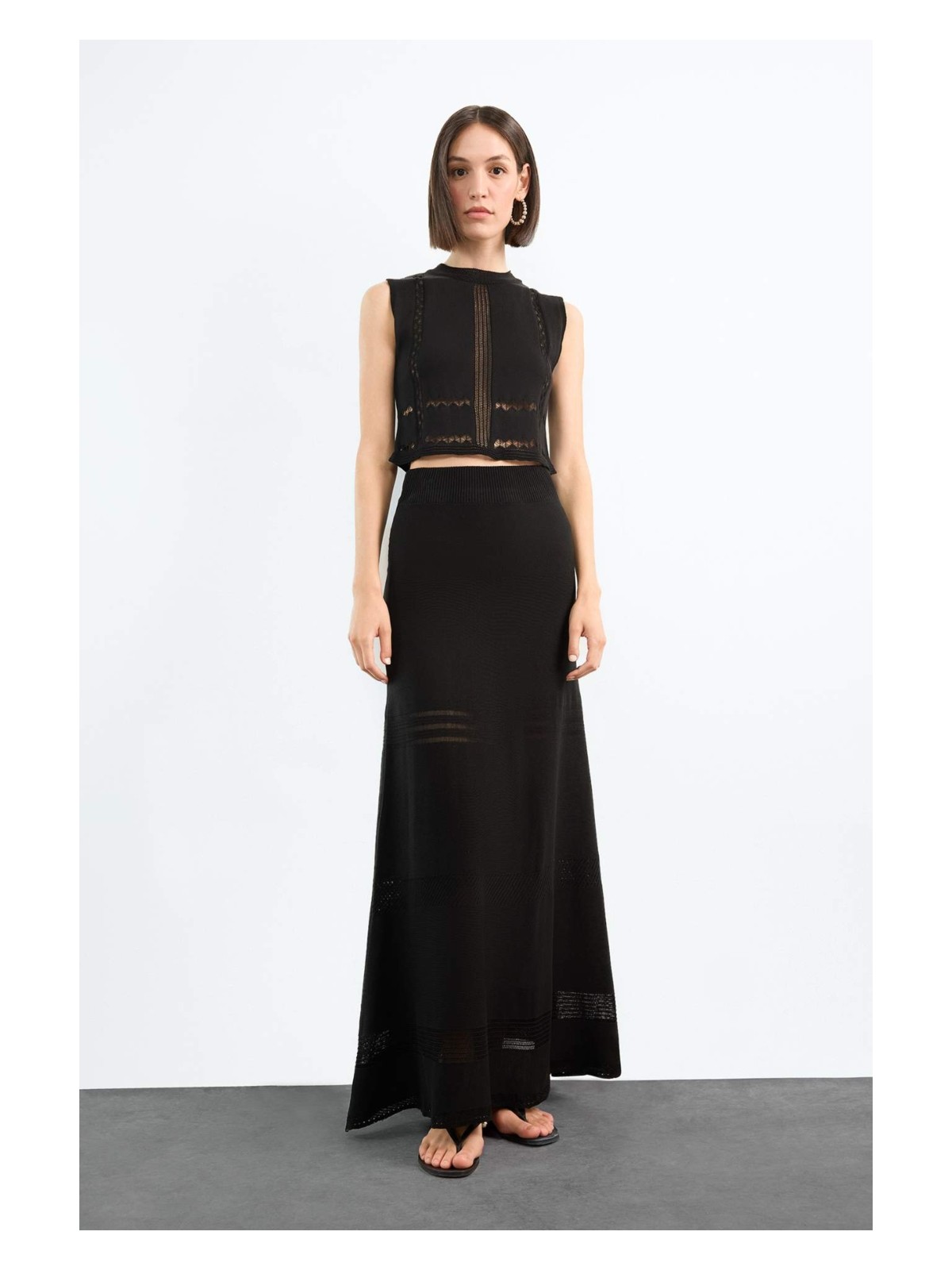 DeFacto 2'li Kroşe Triko Takım Bisiklet Yaka Kolsuz Bluz Beli Lastikli Maxi Etek F7466AX25HS