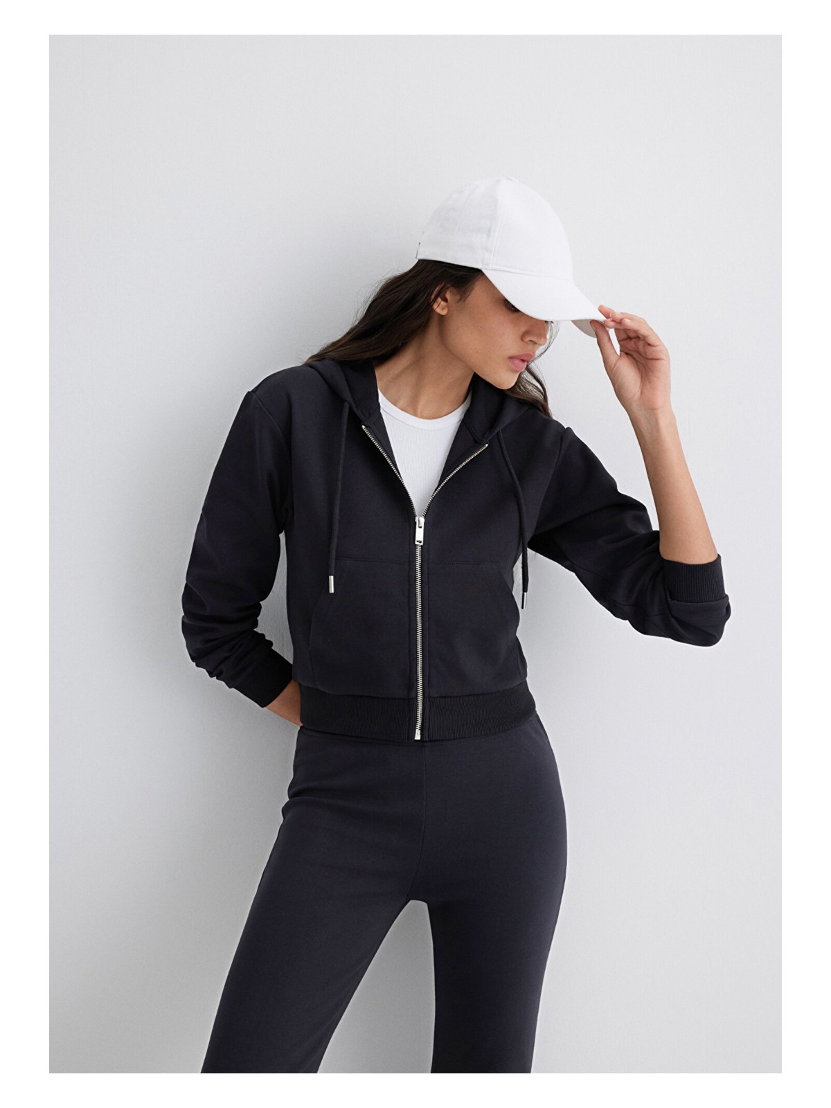 Mavi Kapüşonlu Siyah Interlok Sweatshirt 1S10424-900