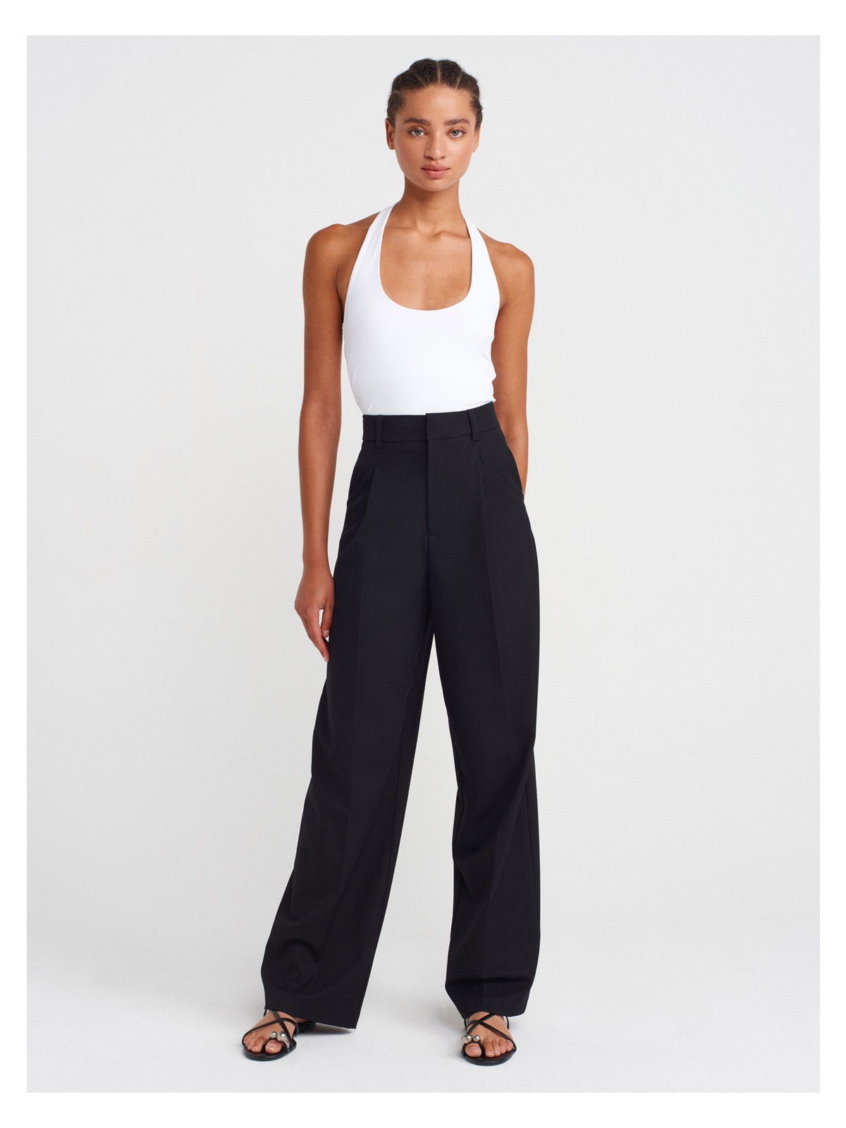 Dilvin 31753 Halter Yaka Kadın Bluz Beyaz %93 Naylon %7 Elastan Kolsuz Günlük Stil - Görsel 4