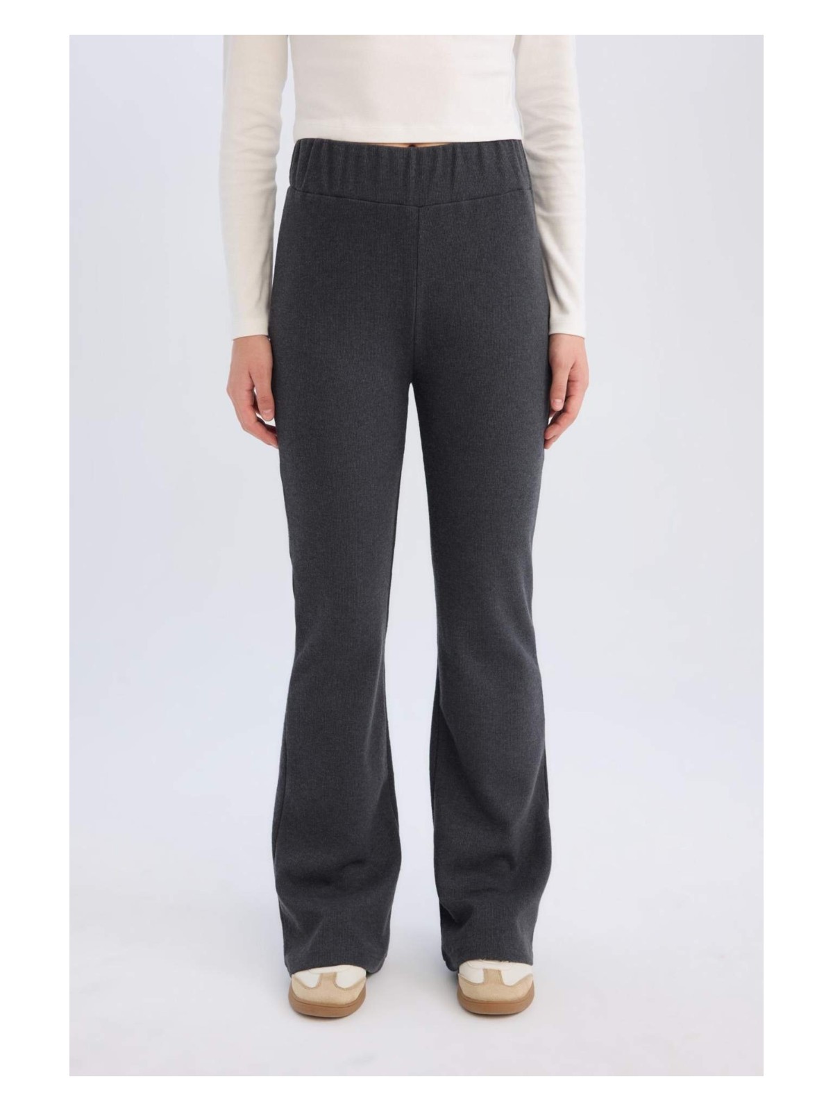 DeFacto Wide Leg Geniş Paça Beli Lastikli Uzun Boy Pantolon E4387AX24WN - Görsel 4