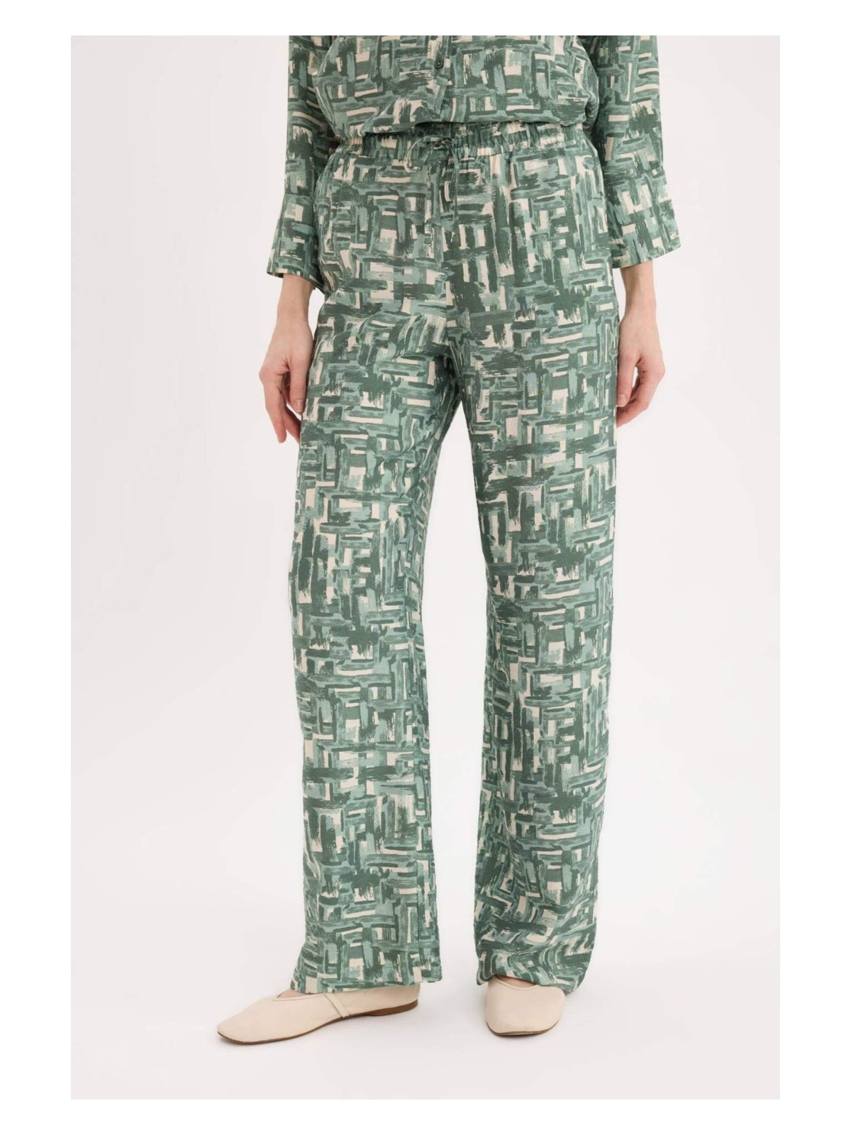 DeFacto Rahat Palazzo Pantolon Wide Leg Geniş Bol Paça Desenli Yüksek Bel C4042AX25SP - Görsel 4