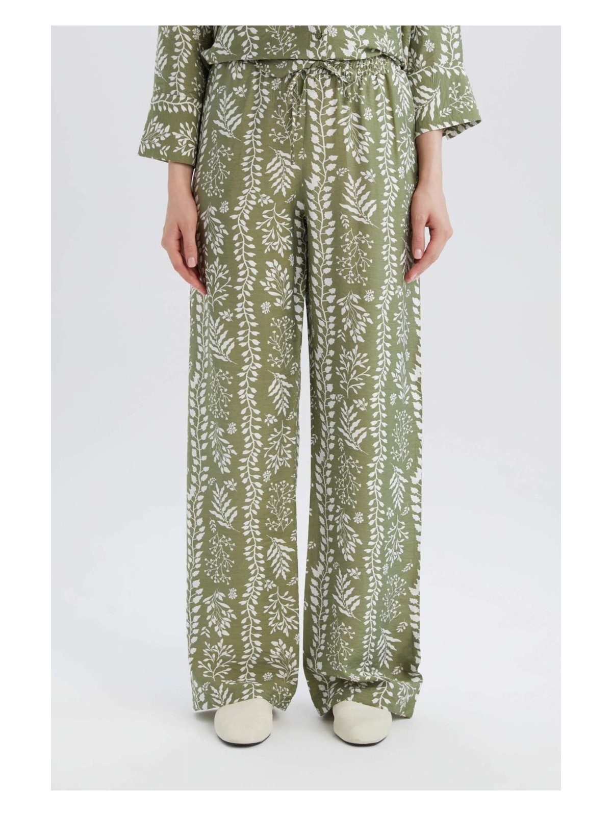 DeFacto Rahat Palazzo Pantolon Wide Leg Geniş Bol Paça Desenli Yüksek Bel C4042AX25SP