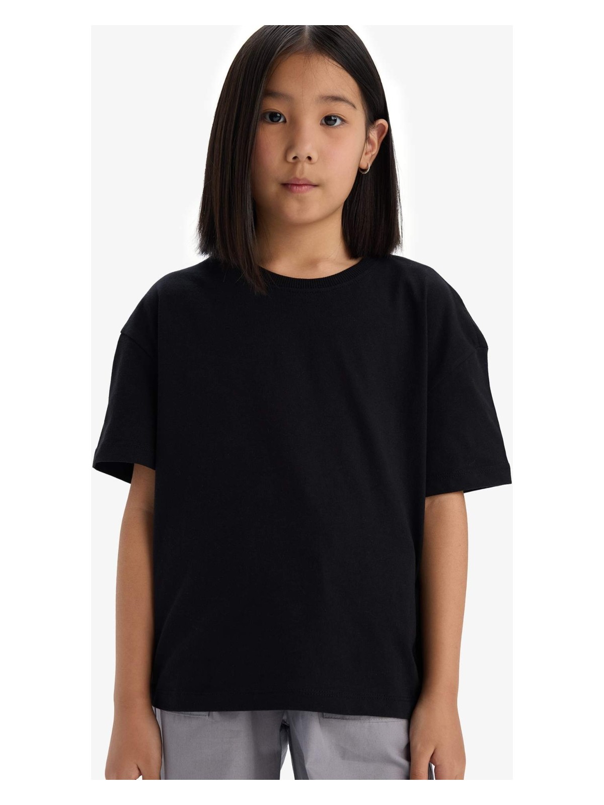 DeFacto Relax Fit Bisiklet Yaka Basic Düz Kısa Kollu Tişört Kız Çocuk D9099A825SM - Görsel 4