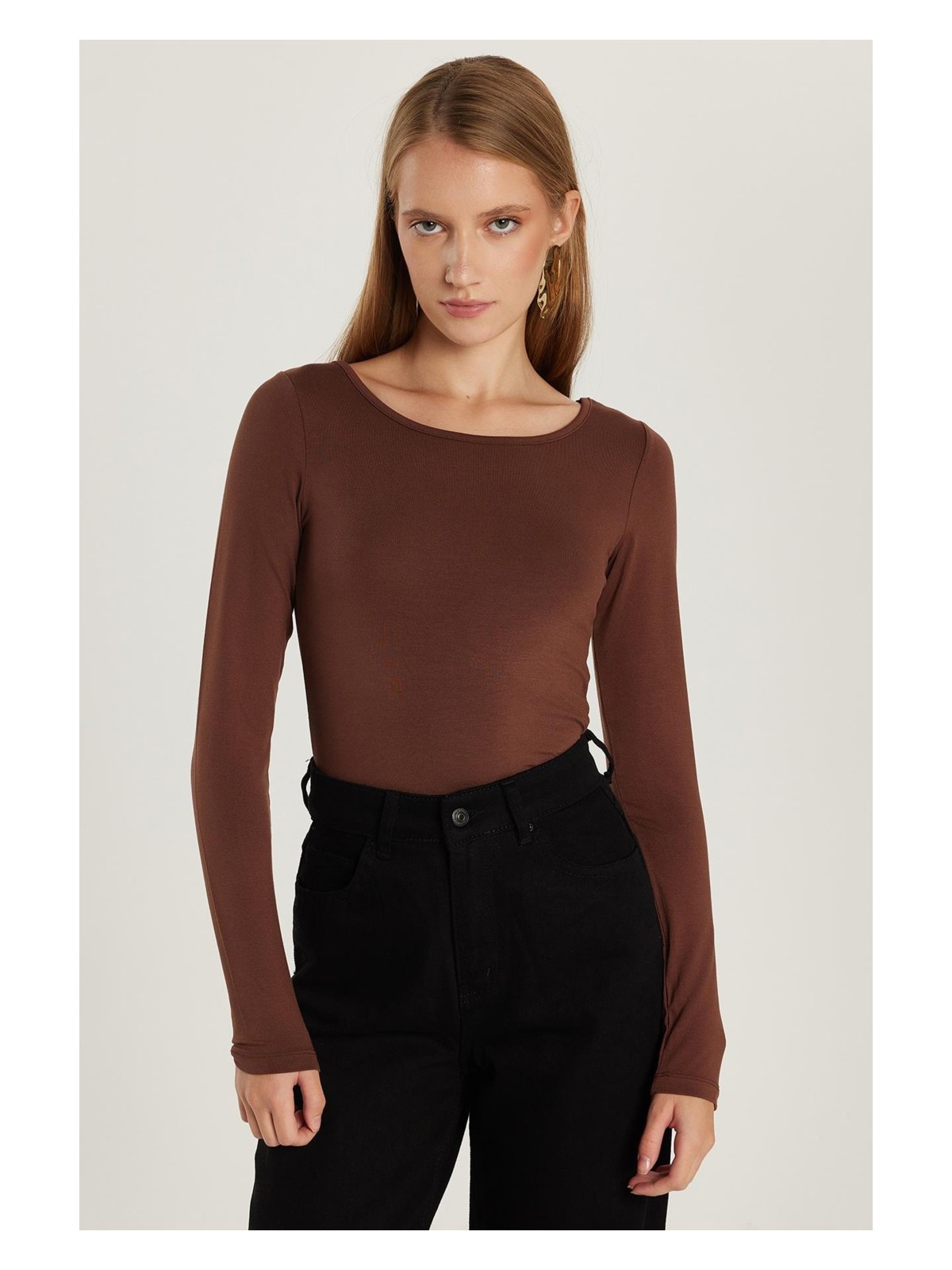 Tudors Kadın Slim Fit Dar Kesim Uzun Kollu Viskon Kahverengi Bluz - Görsel 4