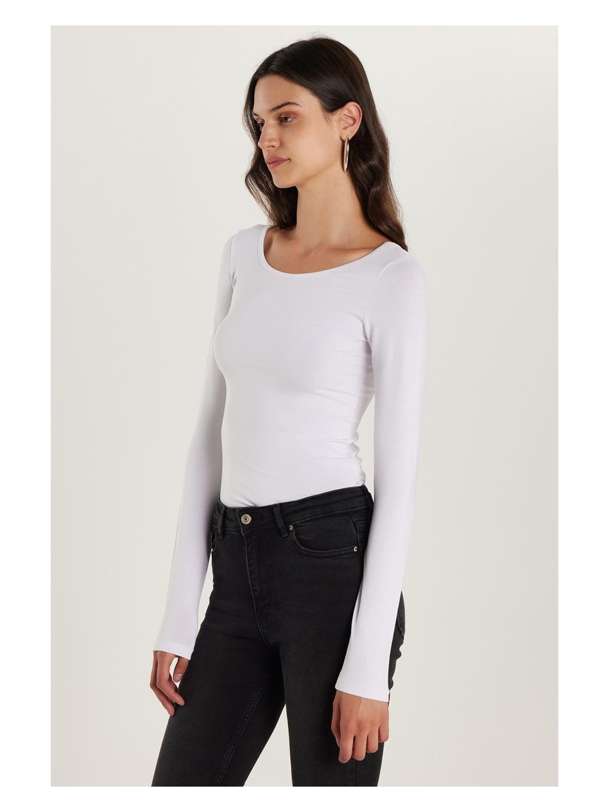 Tudors Kadın Slim Fit Dar Kesim Uzun Kollu Viskon Beyaz Bluz - Görsel 4