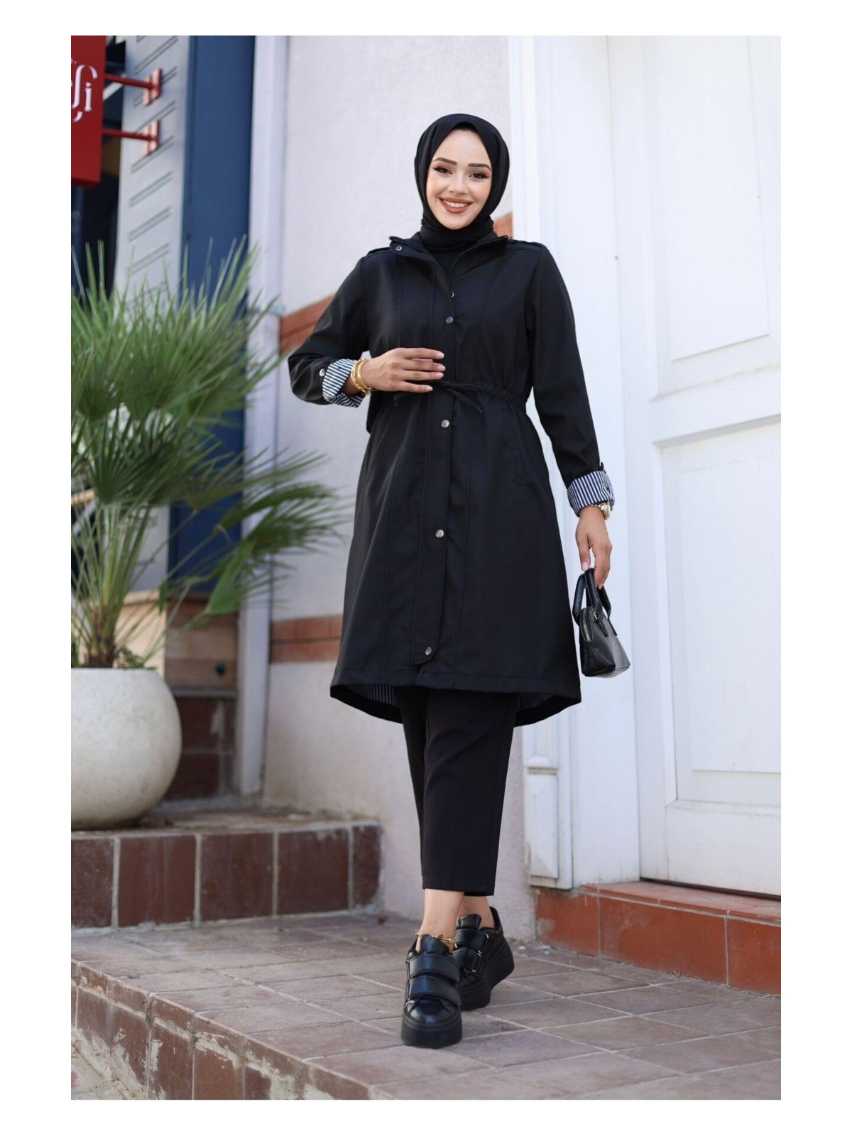 Harman Butik Kadın Düğmeli Fermuarlı Kısa Bondit Trençkot