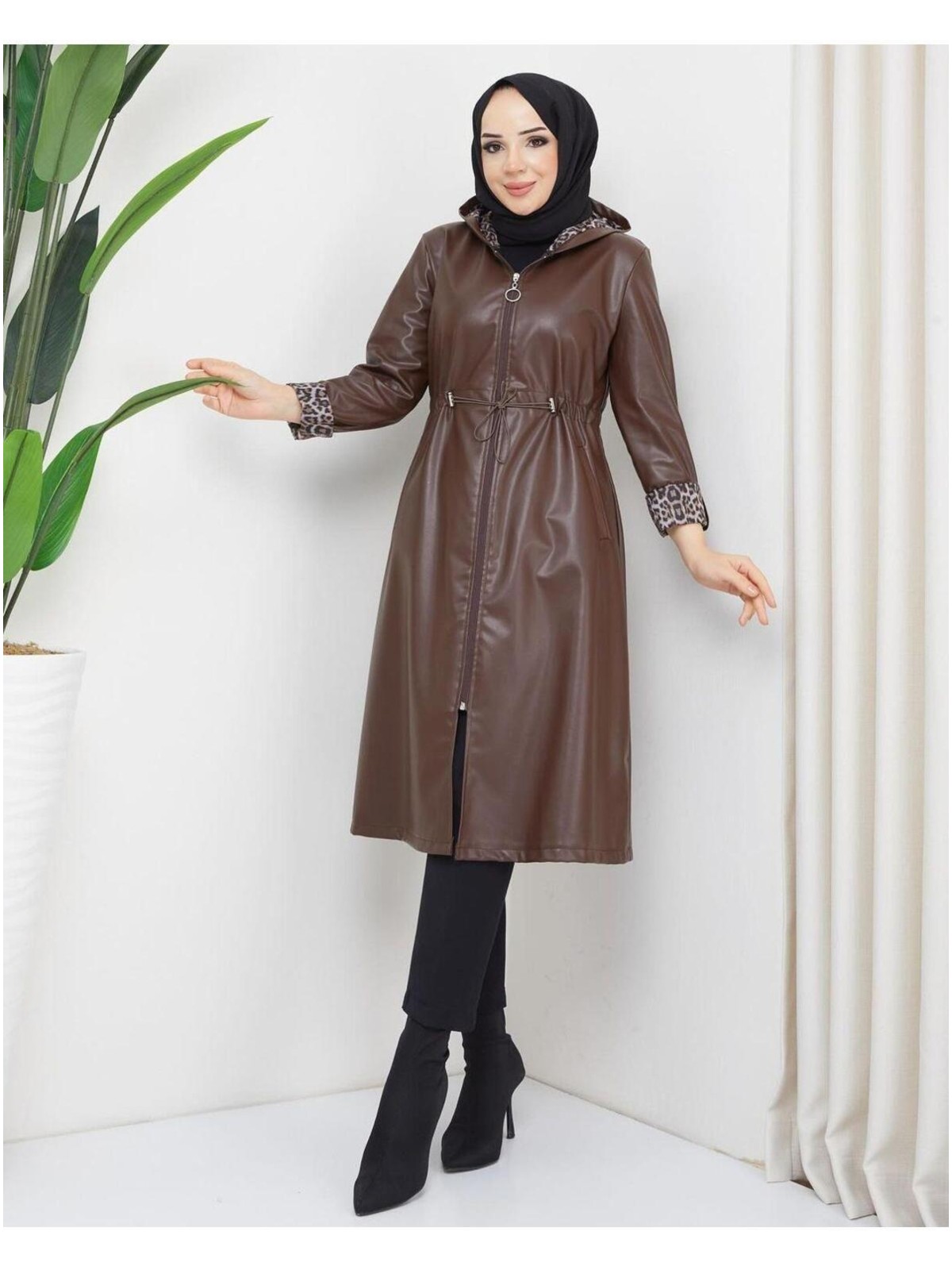 Harman Butik Kadın Deri Kapüşonlu Trençkot - Görsel 4